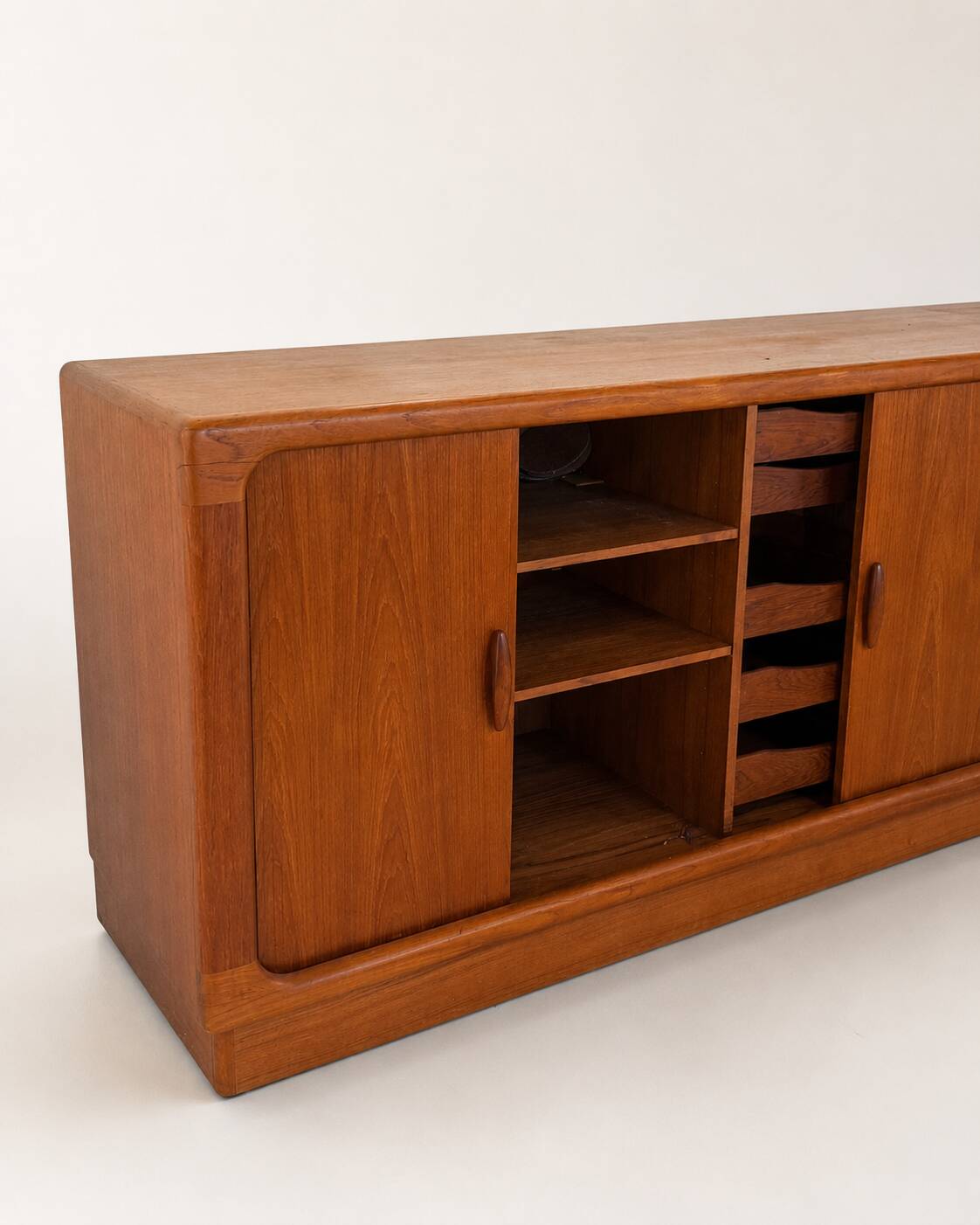 Sideboard  Dyrlund Denmark
