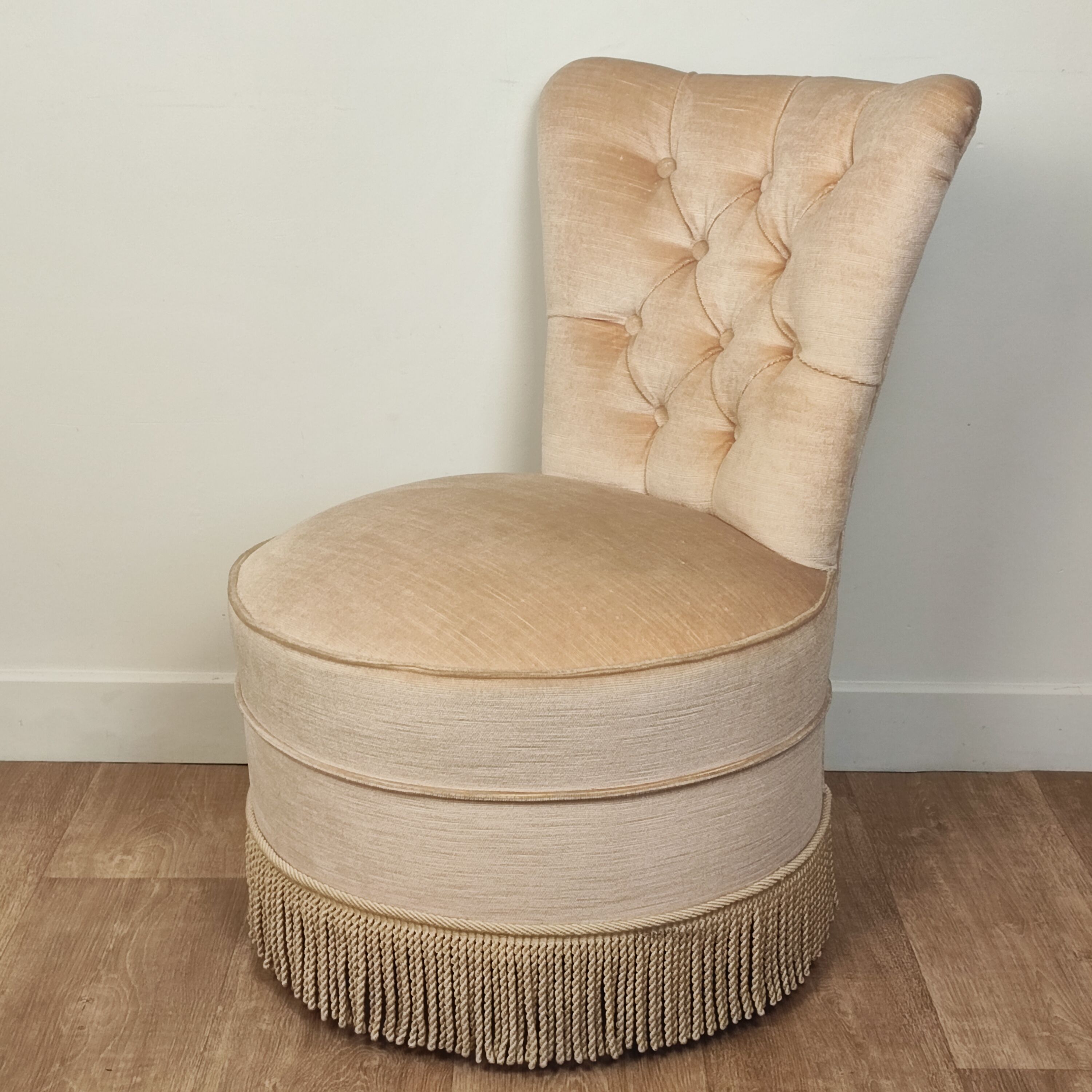Beige velvet toad armchair