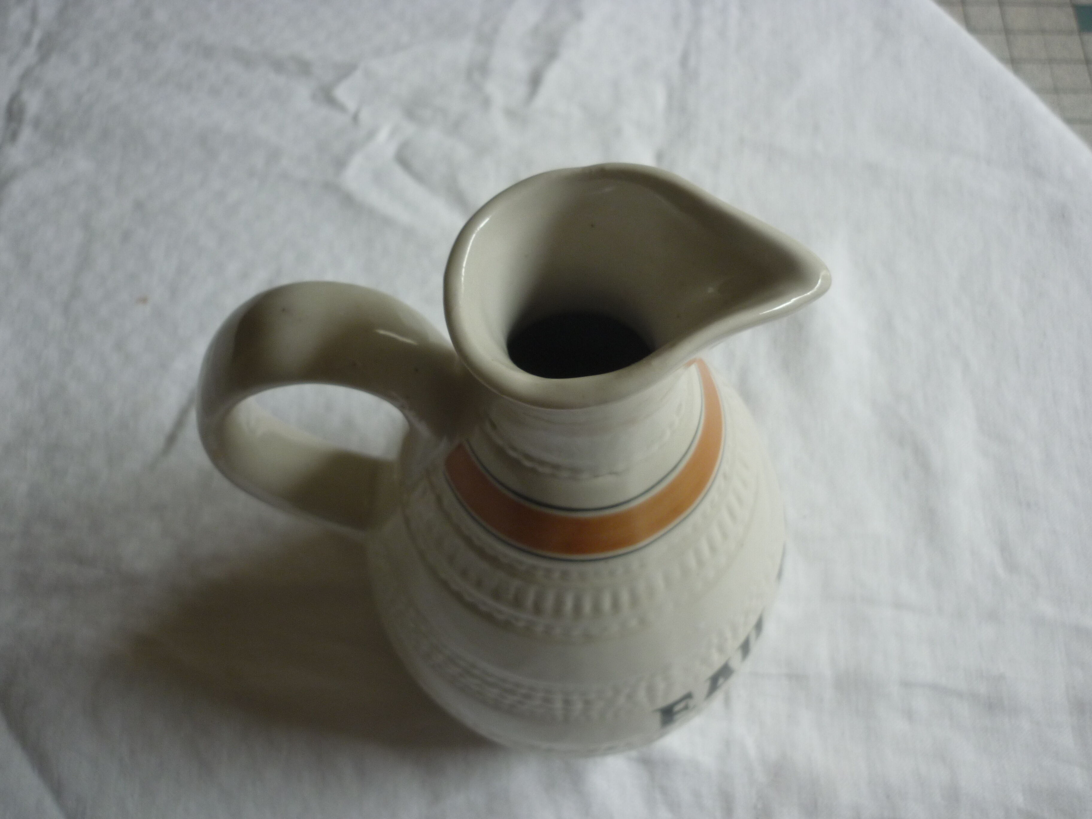 Pichet vintage en ceramique digoin marqué eau potable