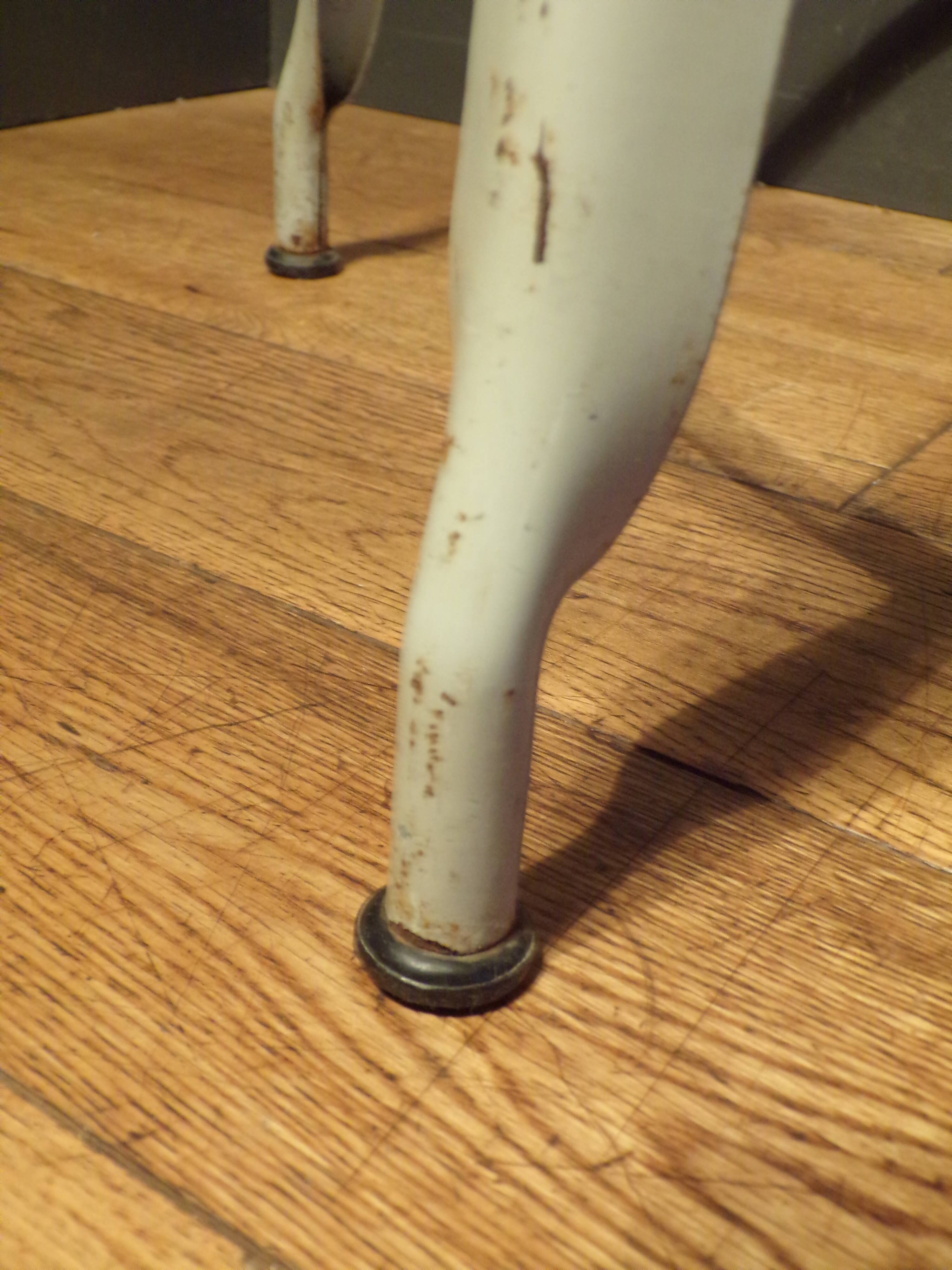 Nicolle workshop stool