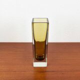 Minimalist Sommerso glass vase model Kf 296 from the mid-century by Kaj Franck for Nuutajärvi Notsjö, Finland, 1965.