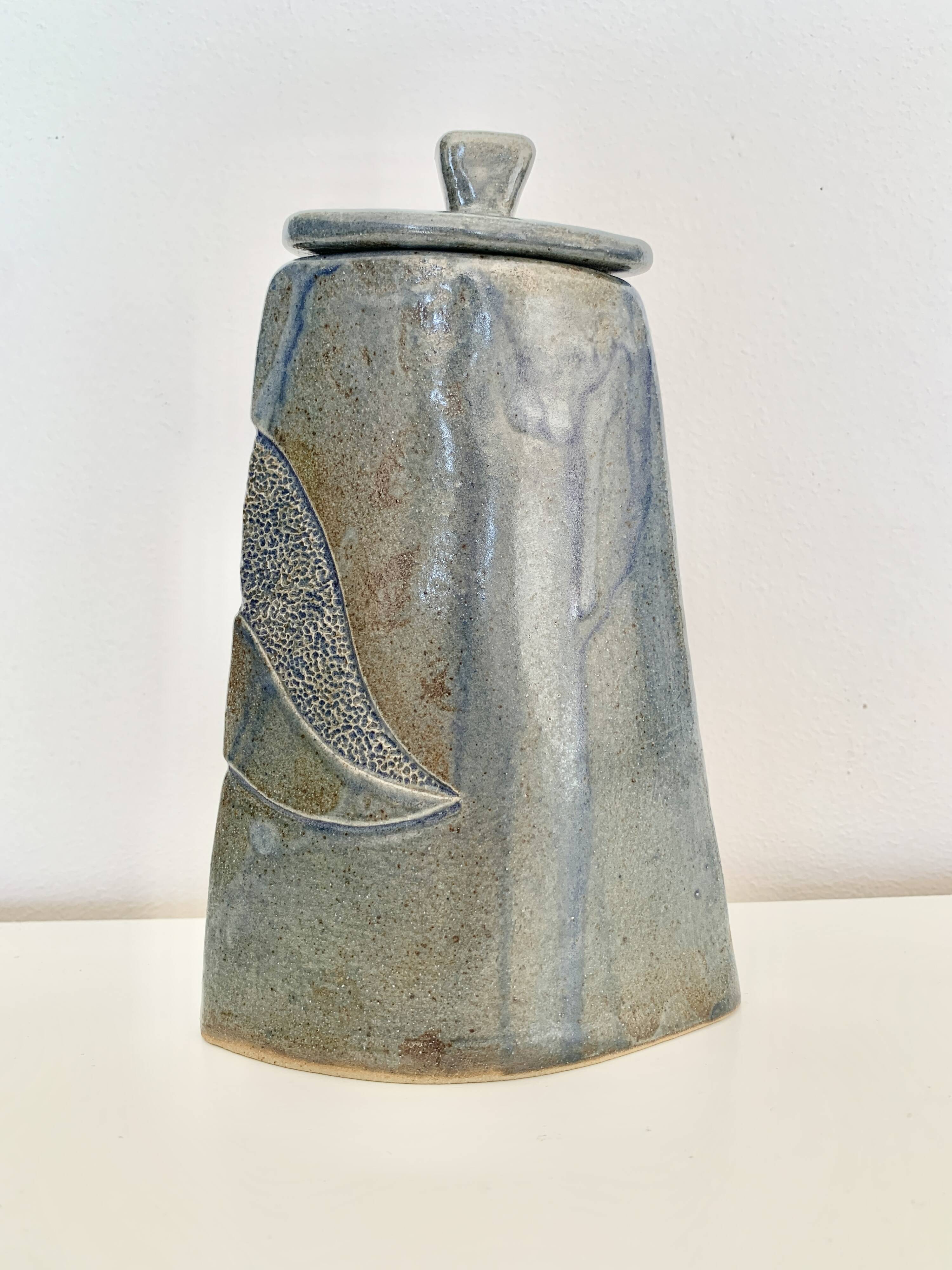 Covered pot in glazed stoneware signed