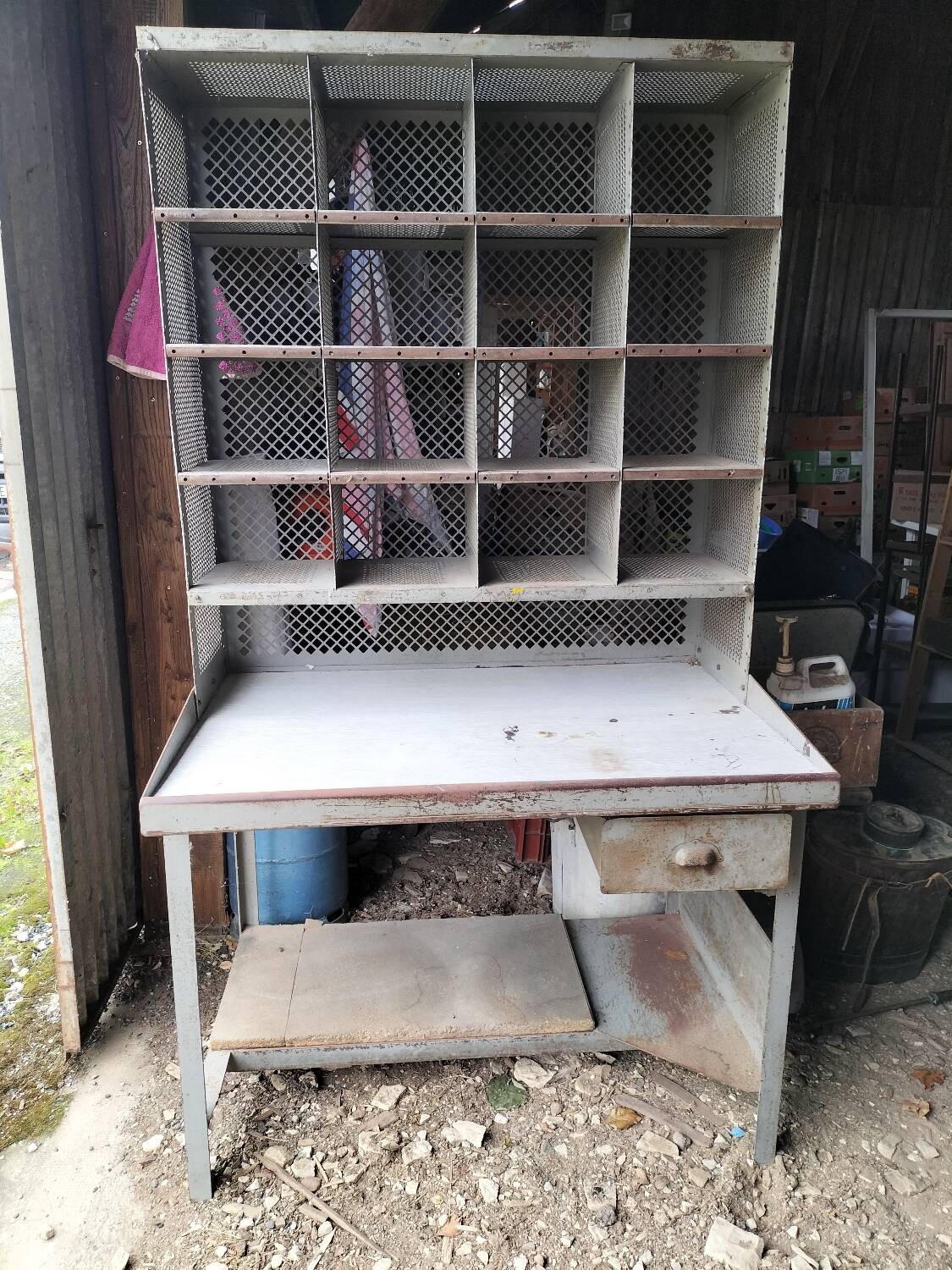 Postal sorting furniture