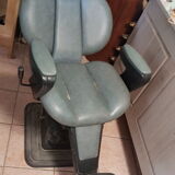 Barber's armchair