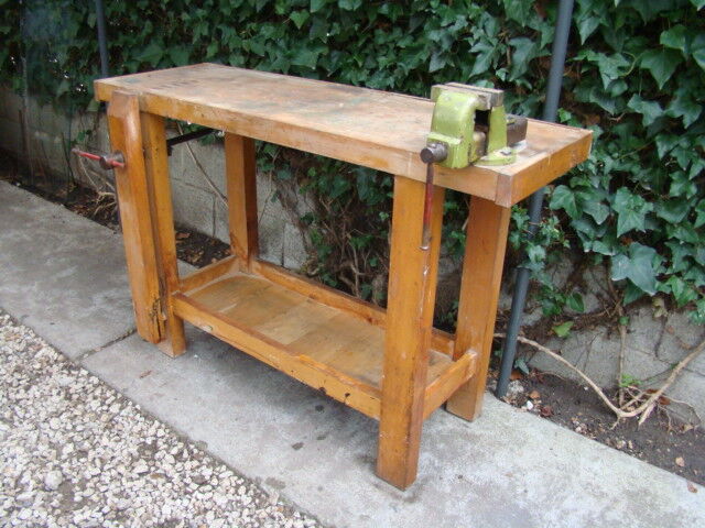 Workbench in wood
