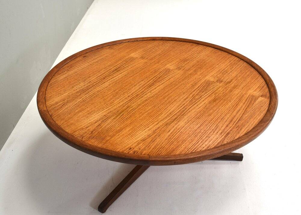 Vintage Dutch round coffee table in teak by Martin Visser for Spectrum, 1960s