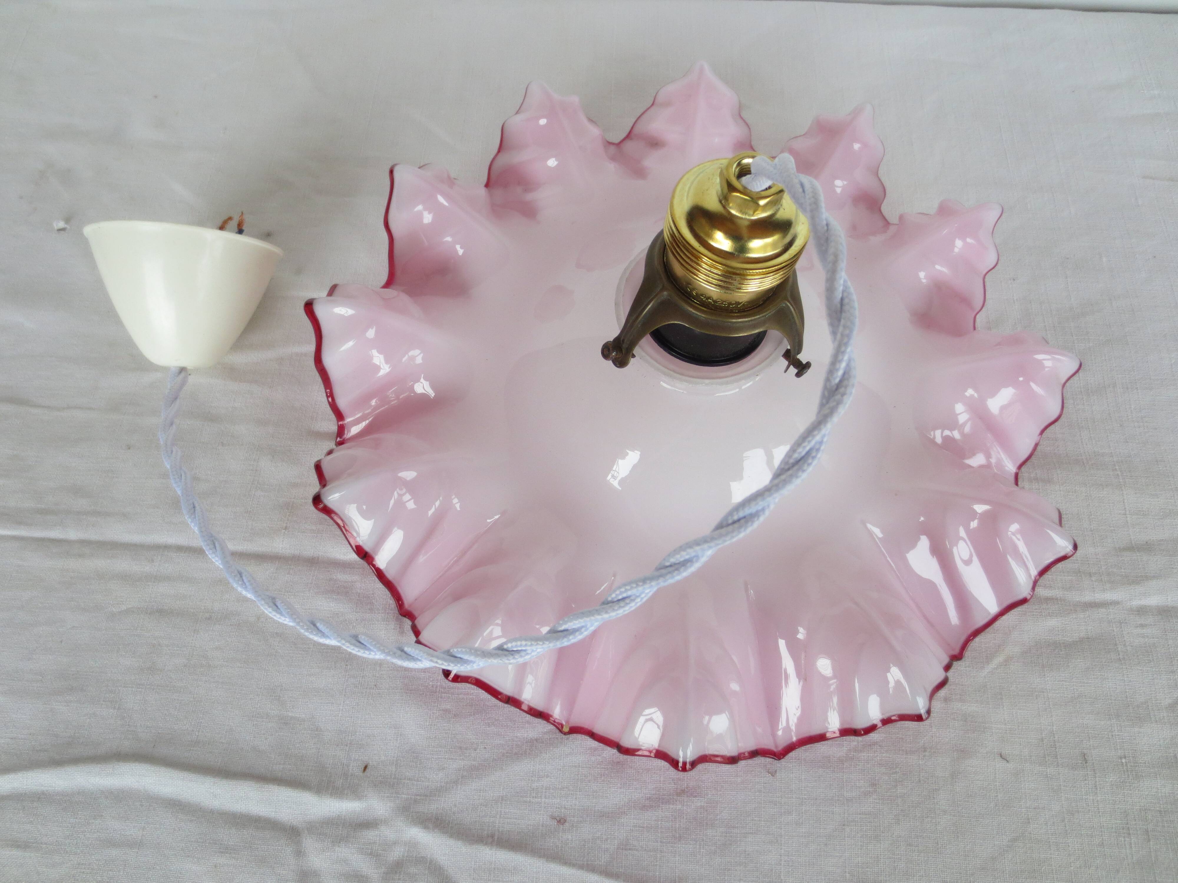 Suspension, abat-jour en verre rose