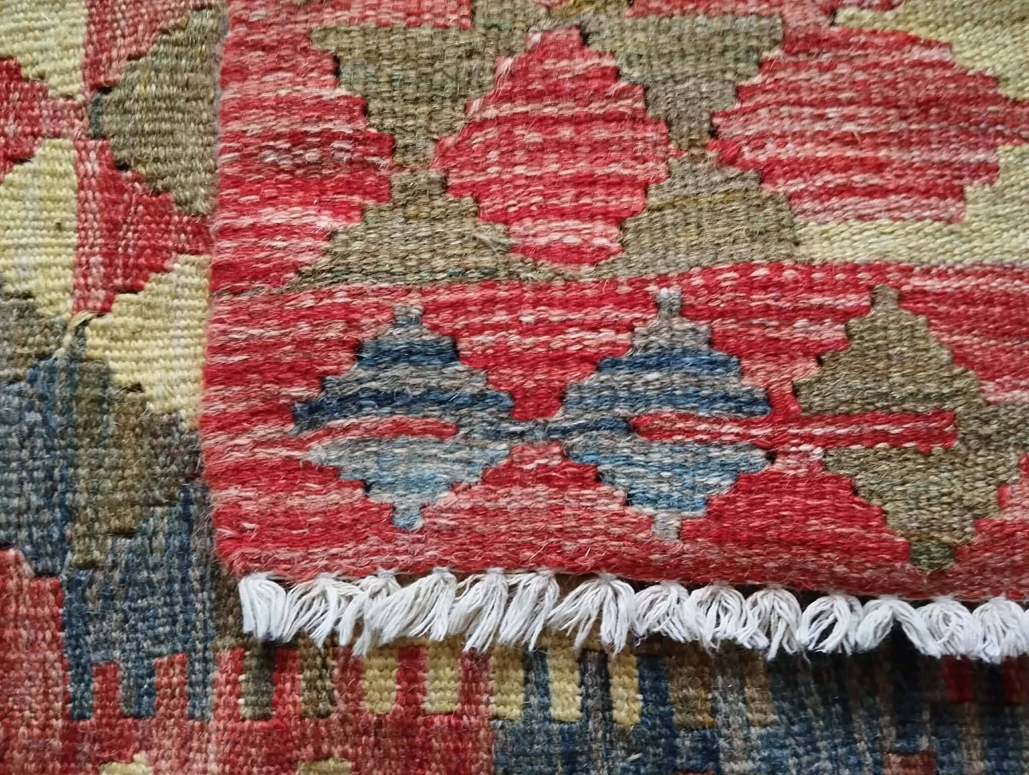 Handmade Persian Qashqai rug 150x89cm