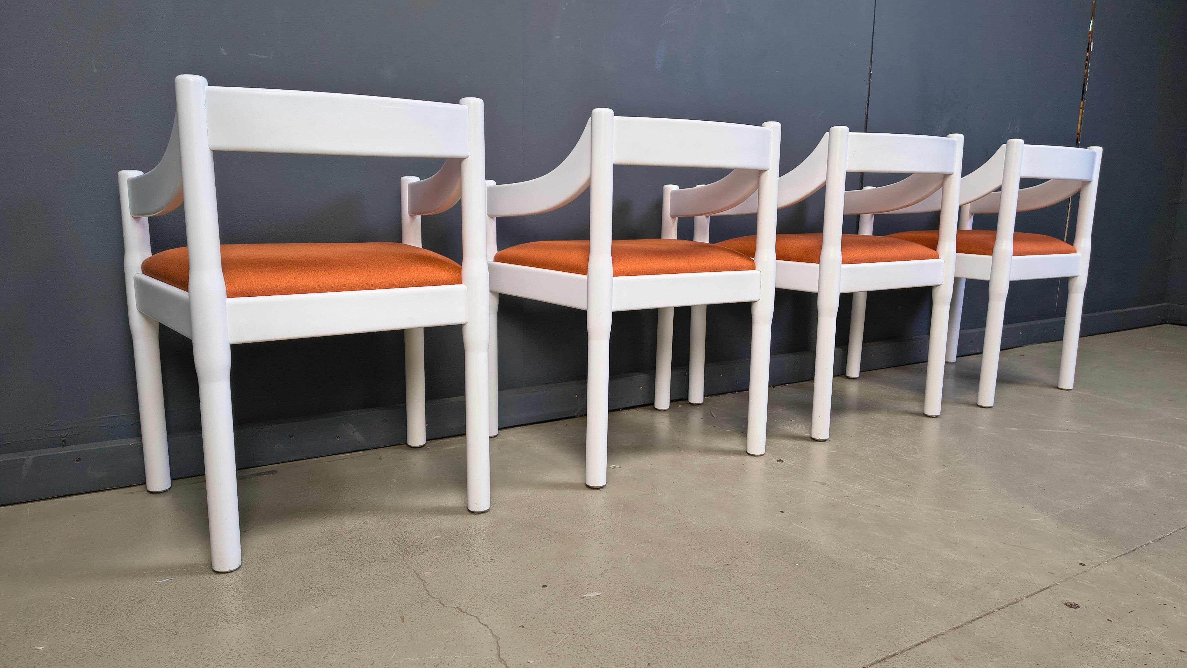 Ensemble de 4 fauteuils Carimate par Vico Magistretti, années 1960.