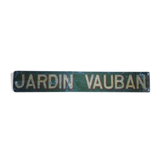 Plaque ancienne de destination d'autobus " jardin vauban "