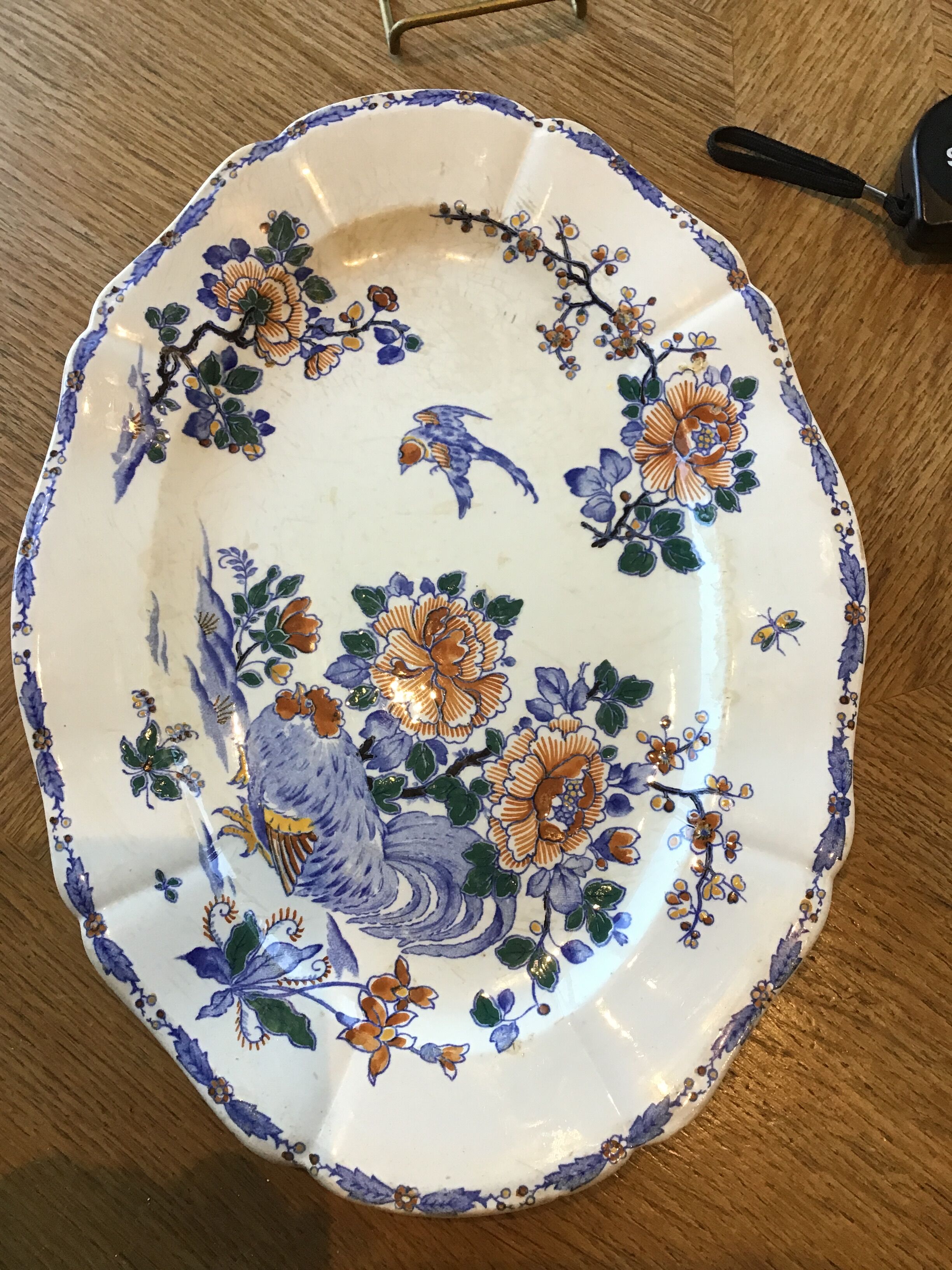 Service dish in Gien