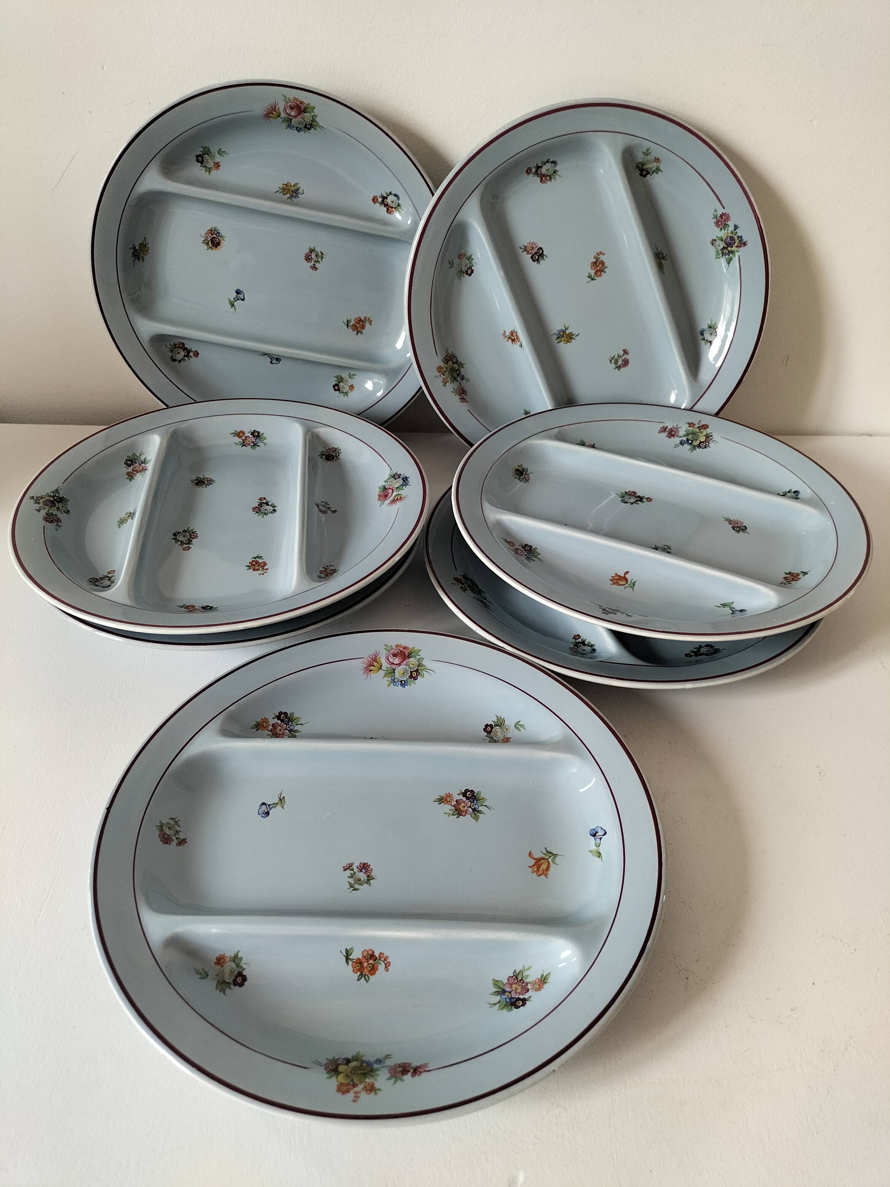 7 compartmentalized plates, Salins, France