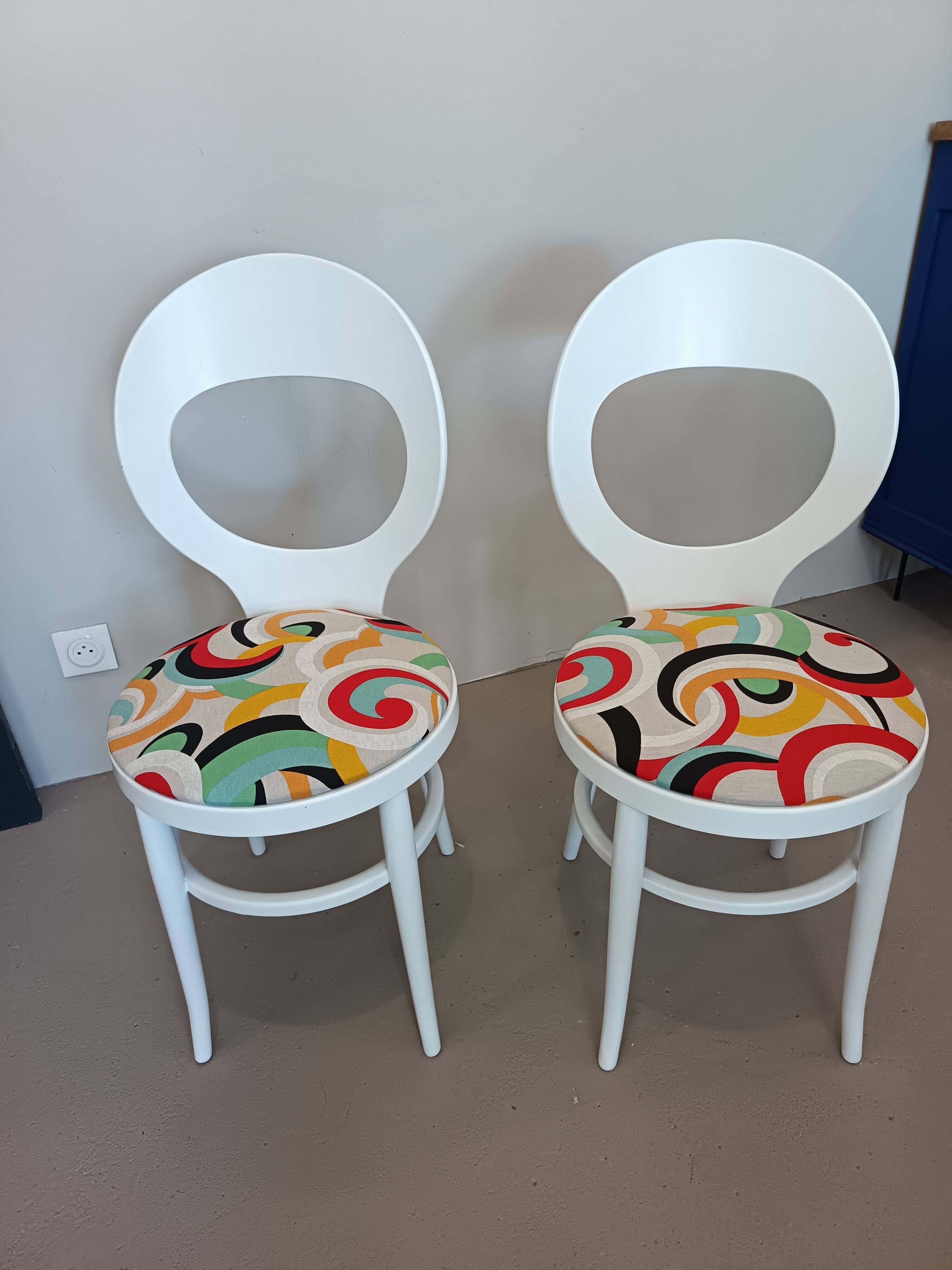 set of 2 restored Baumann Mouette chairs