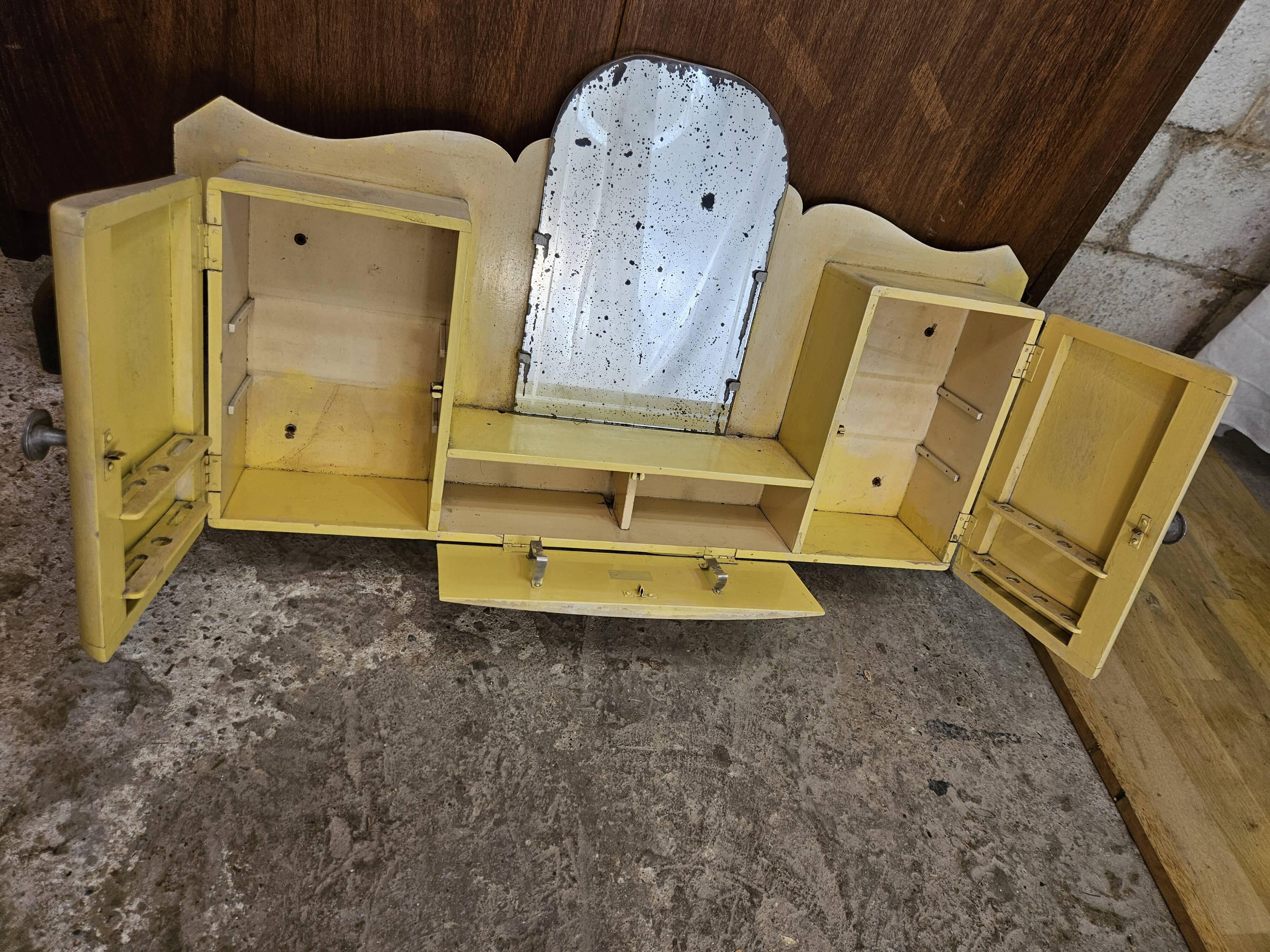 Armoire à pharmacie / armoire de toilette 1930