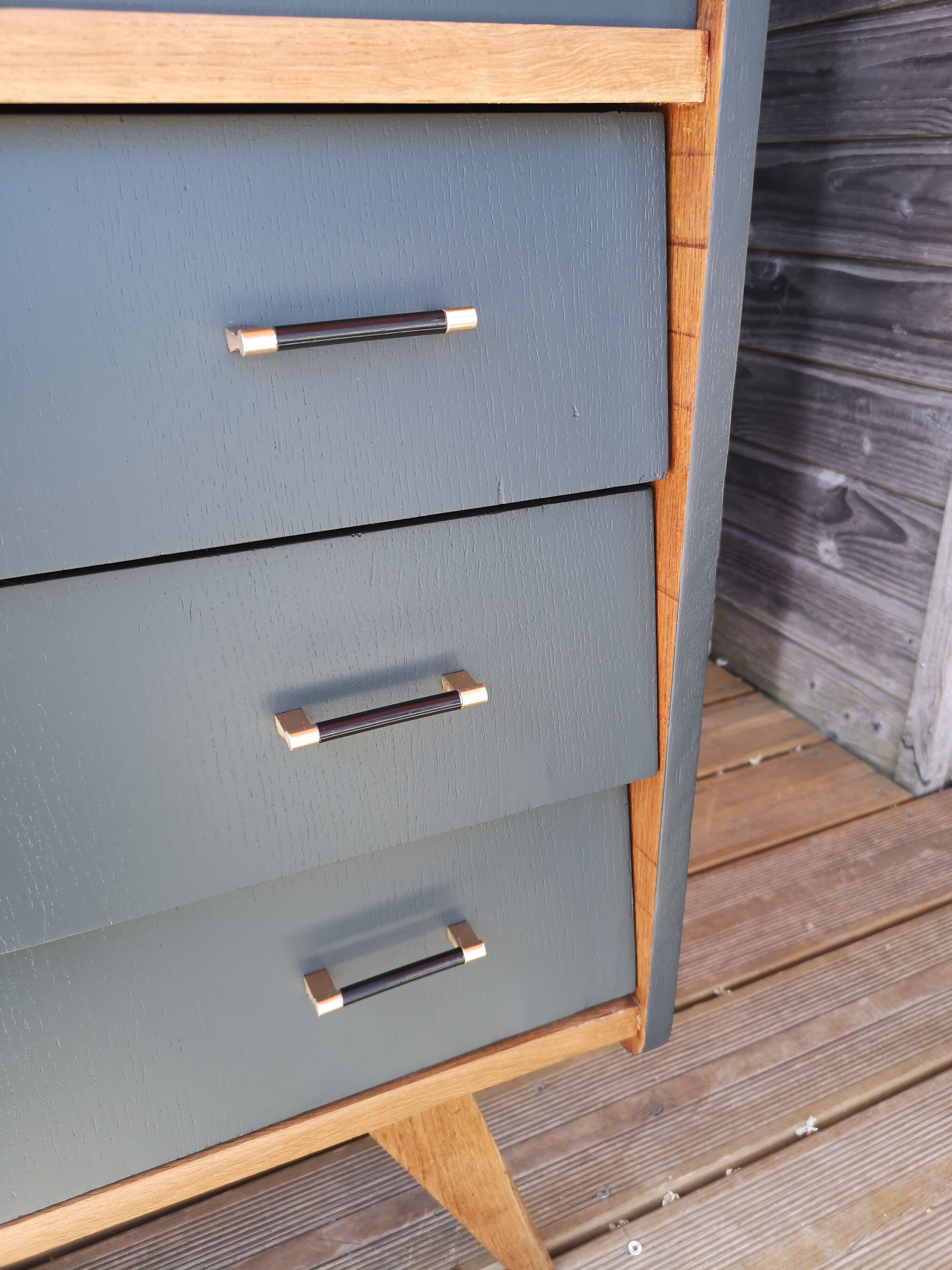 Secretary 60 compact compass feet