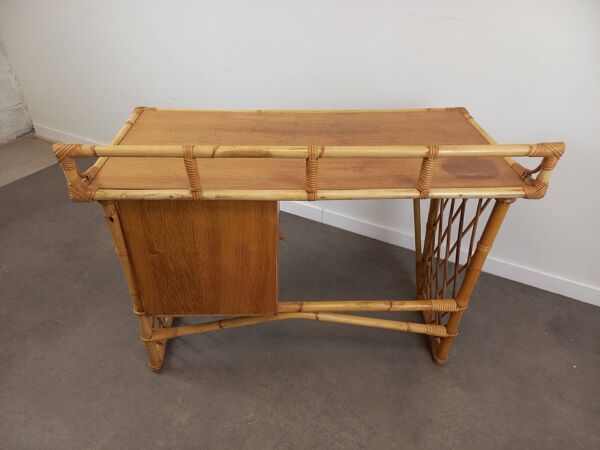 Bureau et sa chaise en rotin