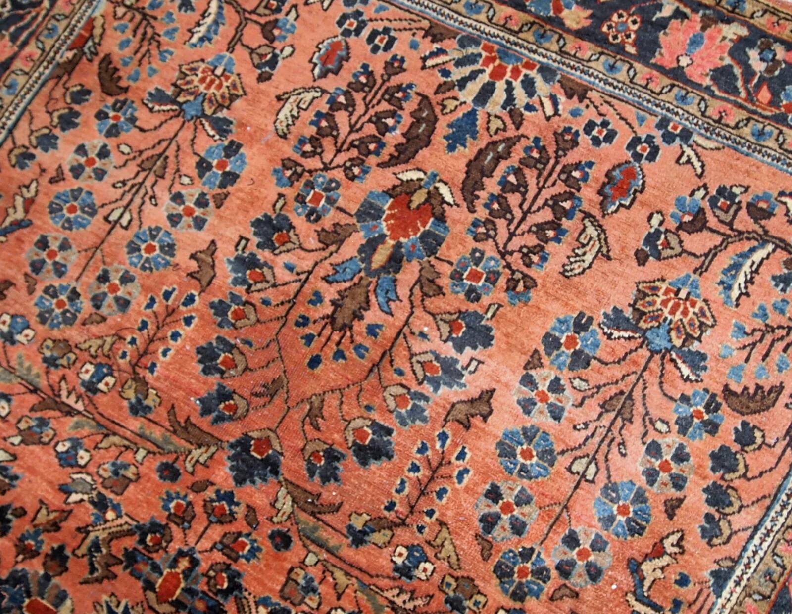 Handmade antique Persian Sarouk rug 3.1' x 5.2' (94cm x 158cm) 1920s