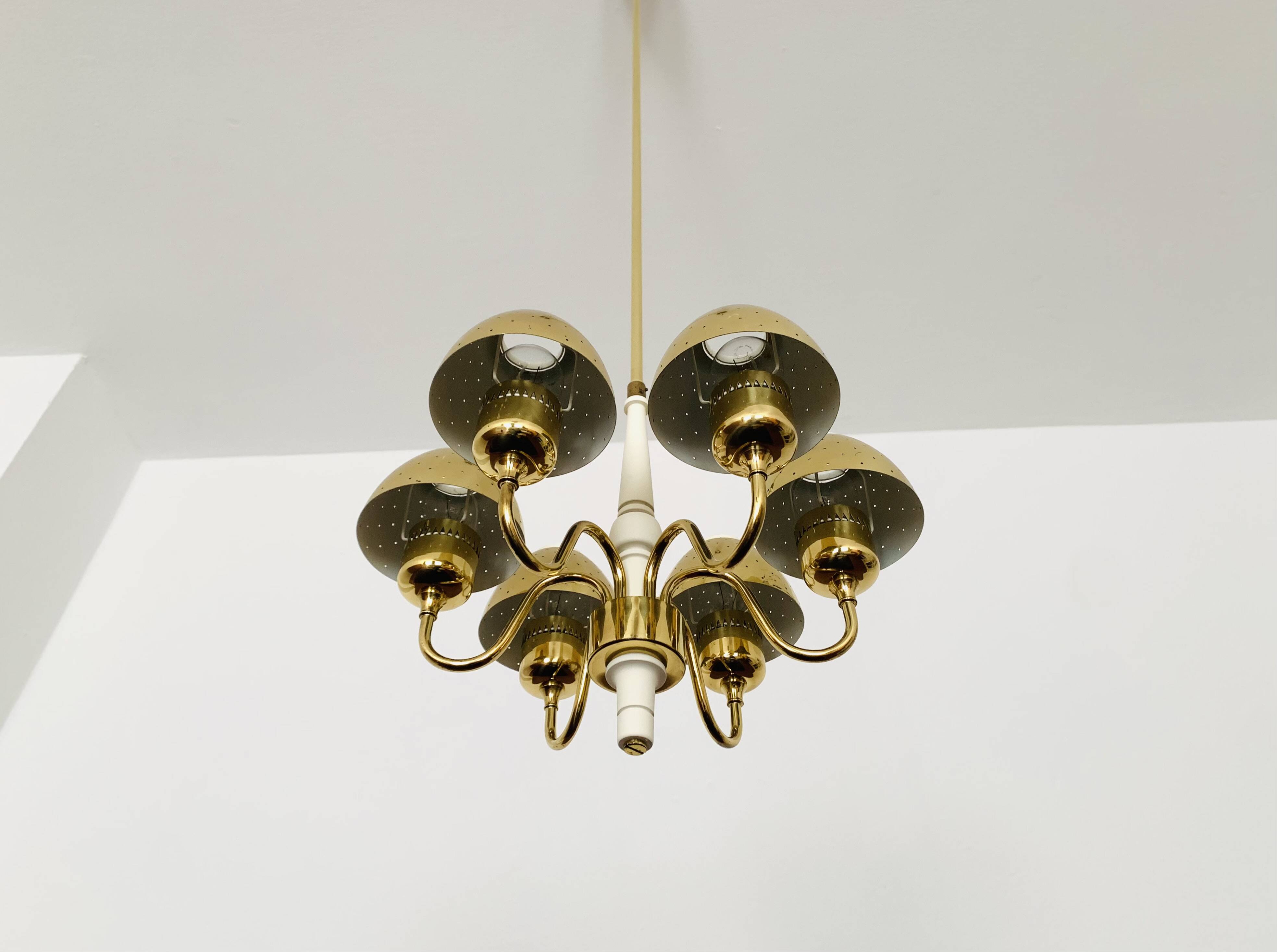 Chandelier en laiton par Hans Agne Jakobsson