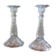 Paire de bougeoirs en verre moulé