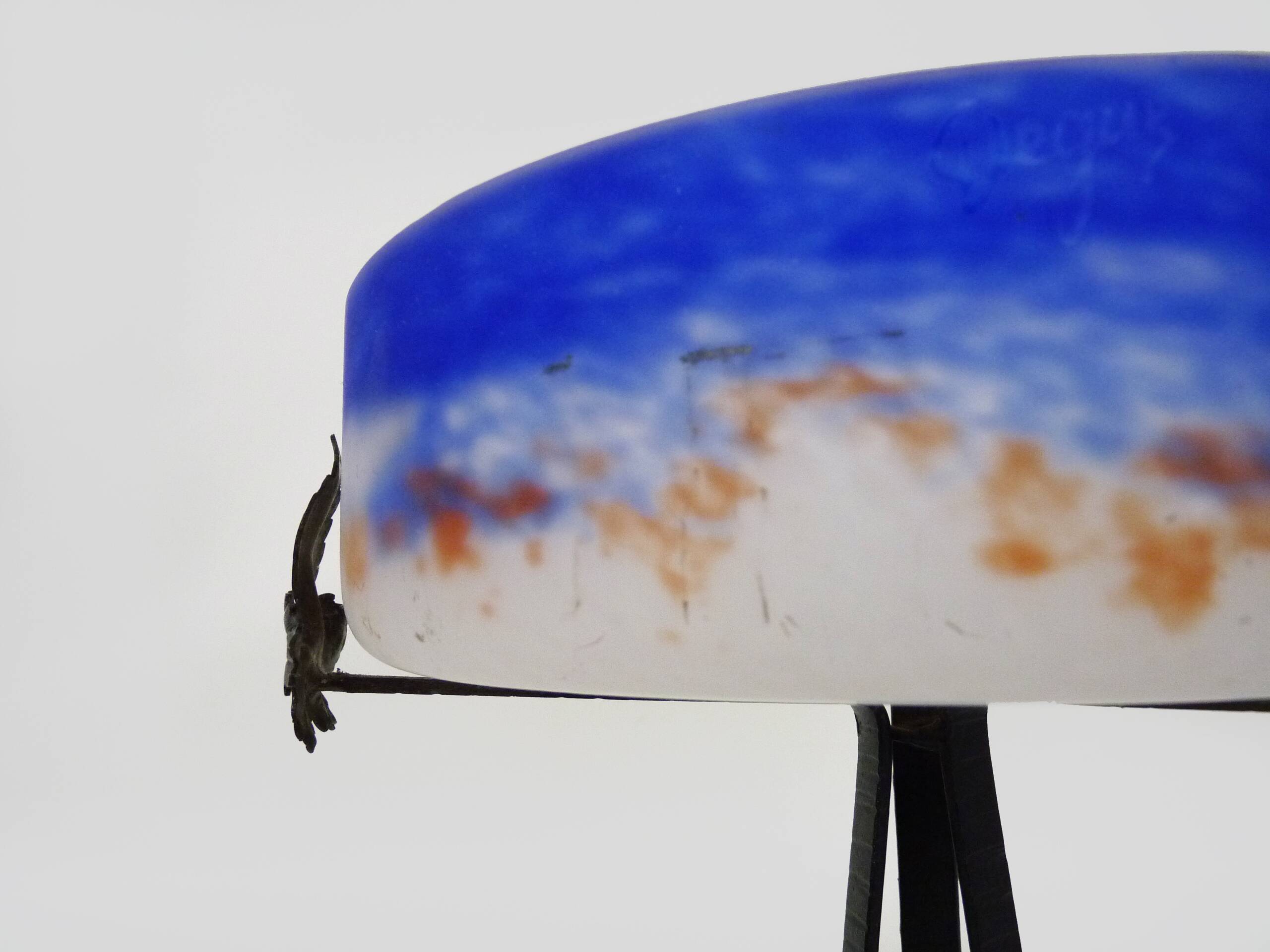 Degué Art Nouveau centerpiece in glass paste and wrought iron. 1920s