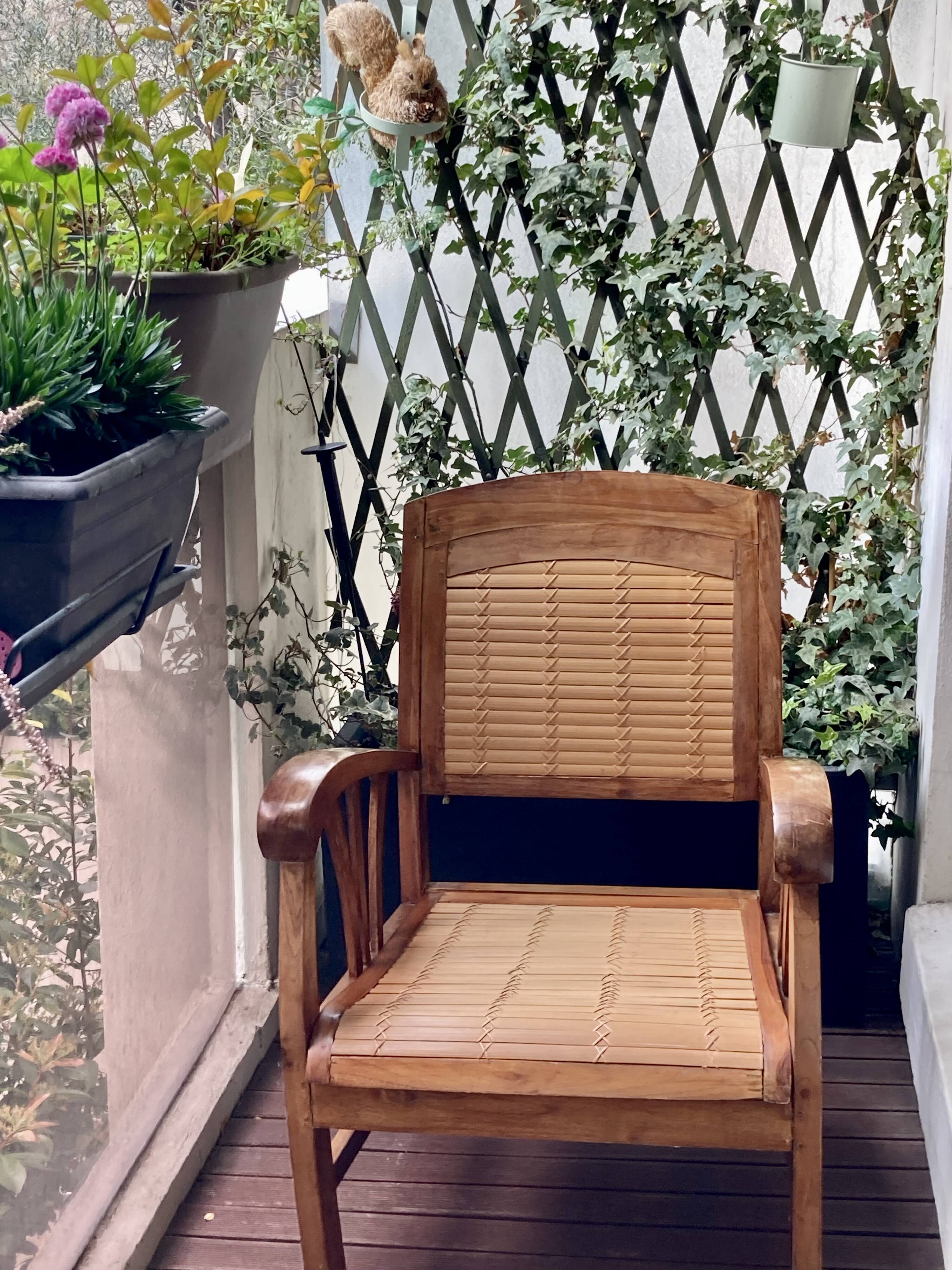 Colonial armchair - teak and bamboo