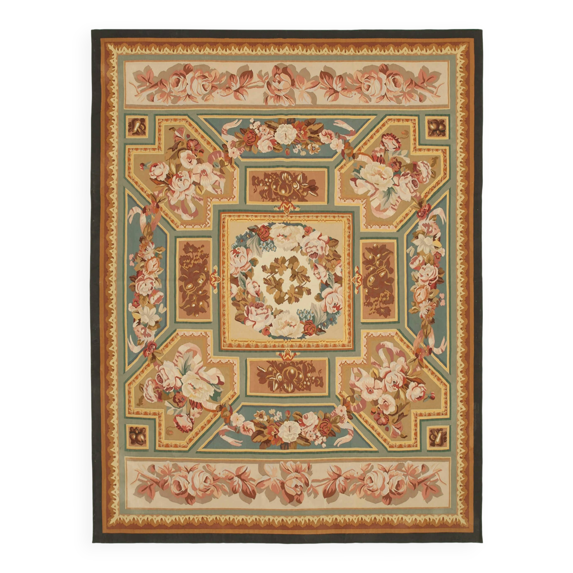 Handmade European Vintage Aubusson Kilim 275 cm x 364 cm