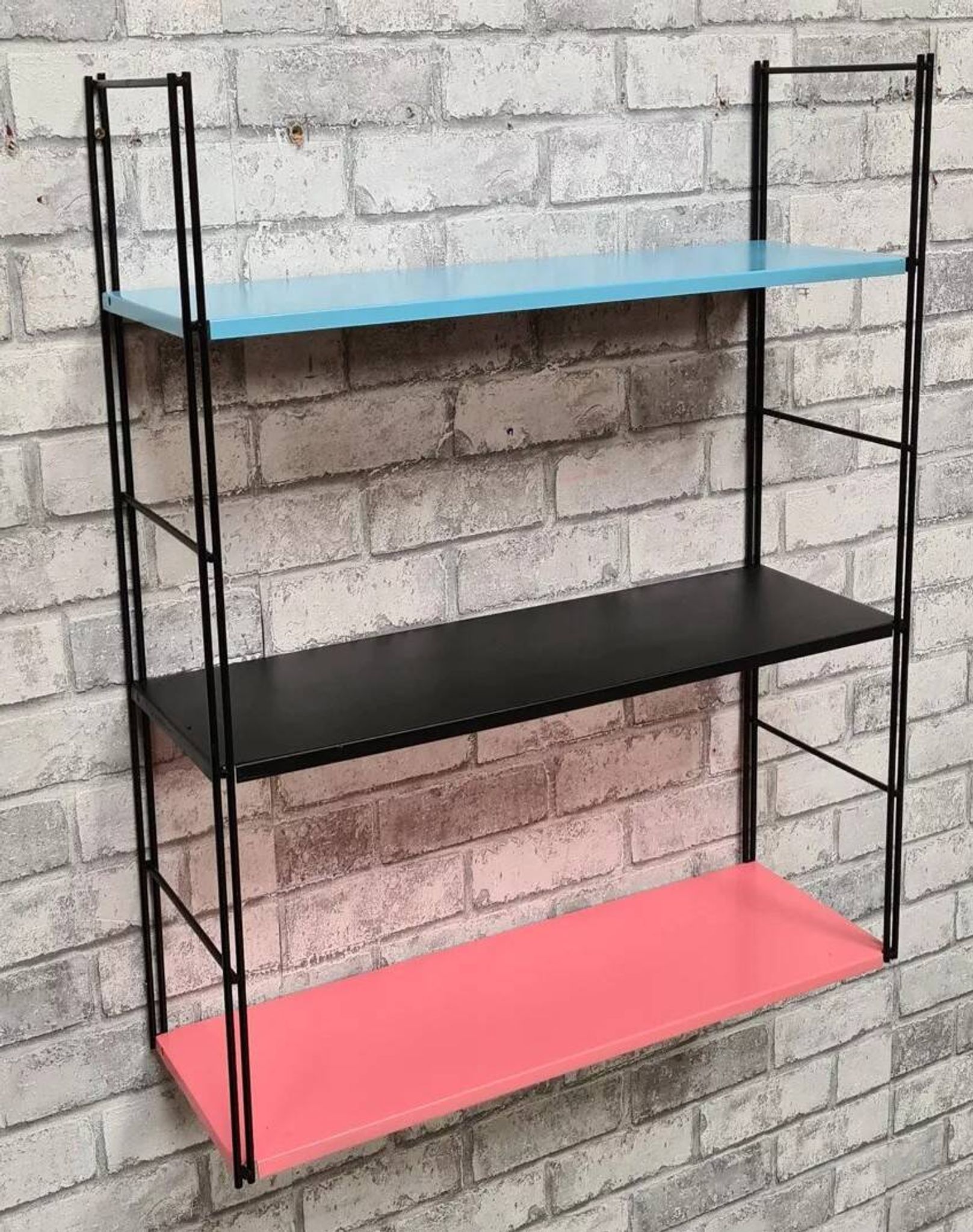 Shelf 1960 to 70, metal h60x48x17 traces of wear nor