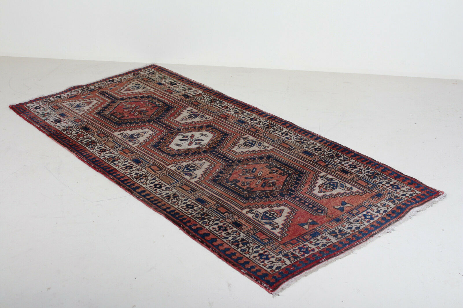 Tapis vintage à franges afshar 106x231cm
