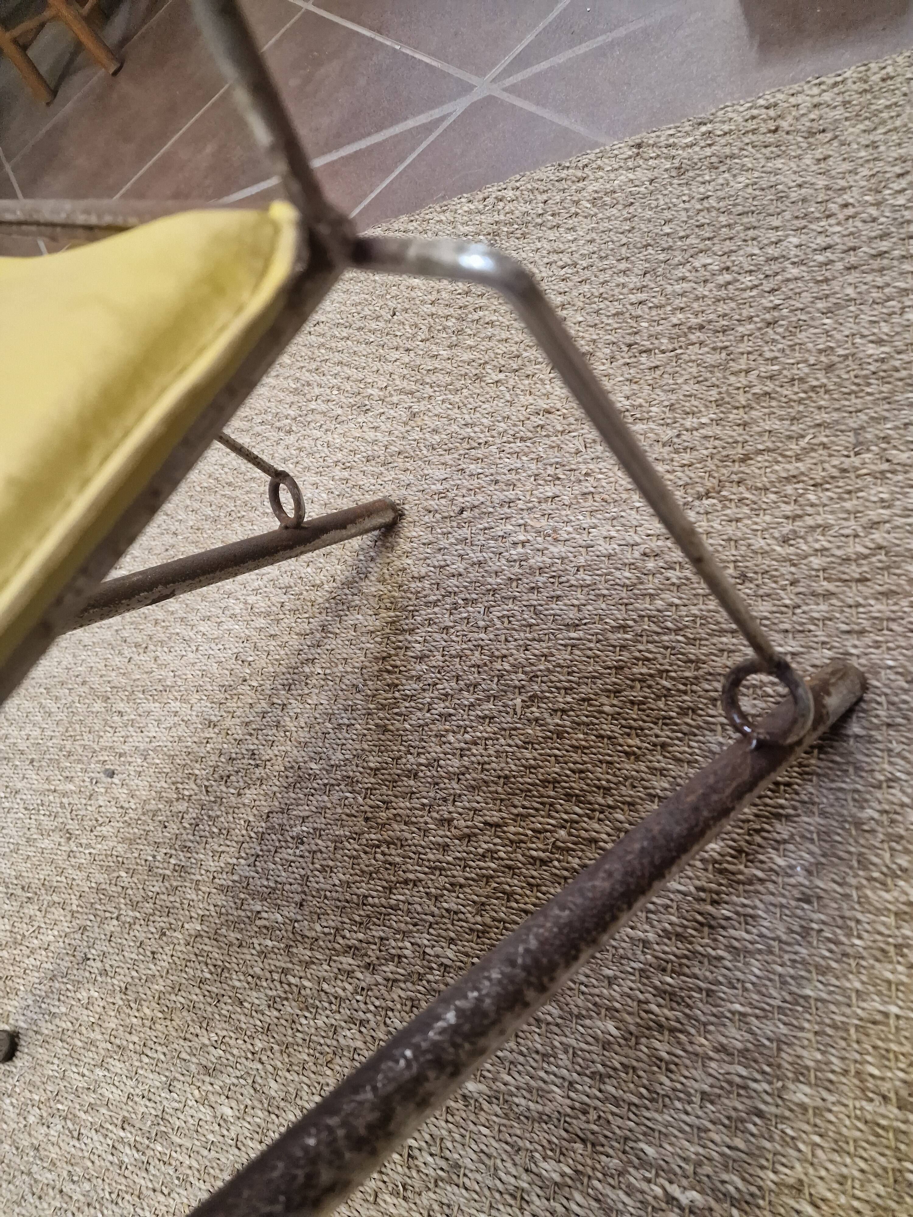 Set of 4 vintage tubular armchairs – modernist design from the 60s and 70s