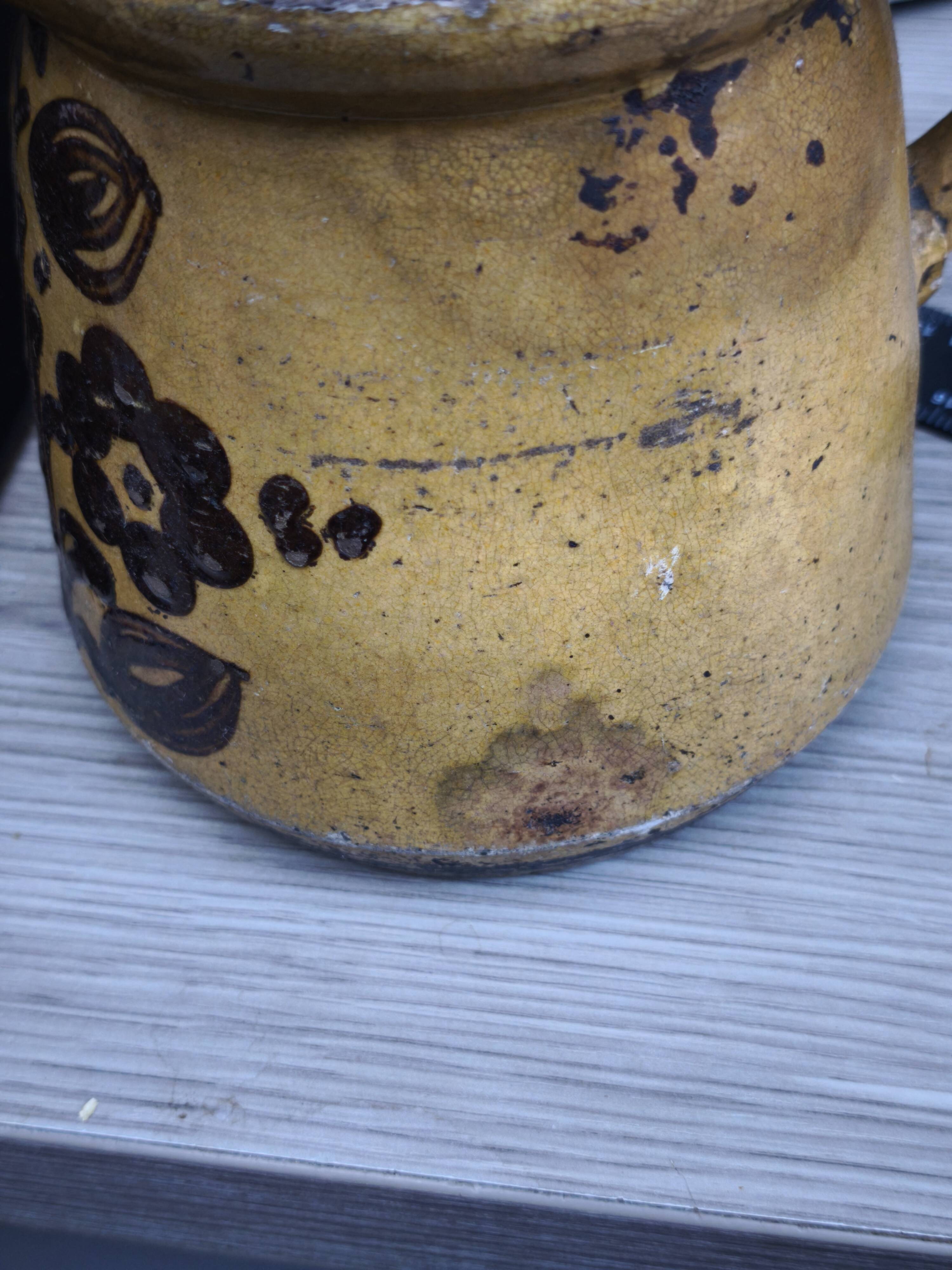Ancient stoneware pot