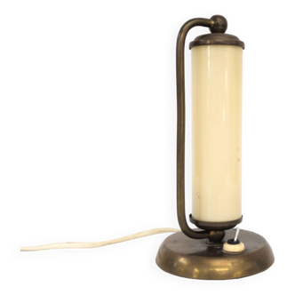 Lampe de table Art Déco en laiton et verre opalin par Napako, 1930