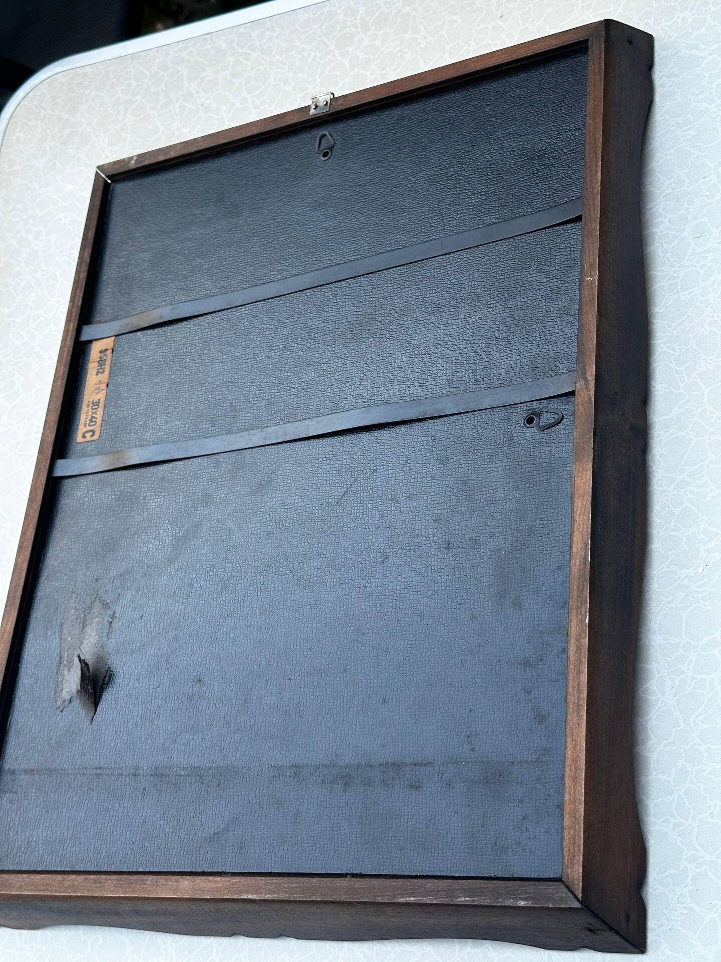 Cadre photo vintage Mid-Century en bois sculpté – 30 × 40 cm