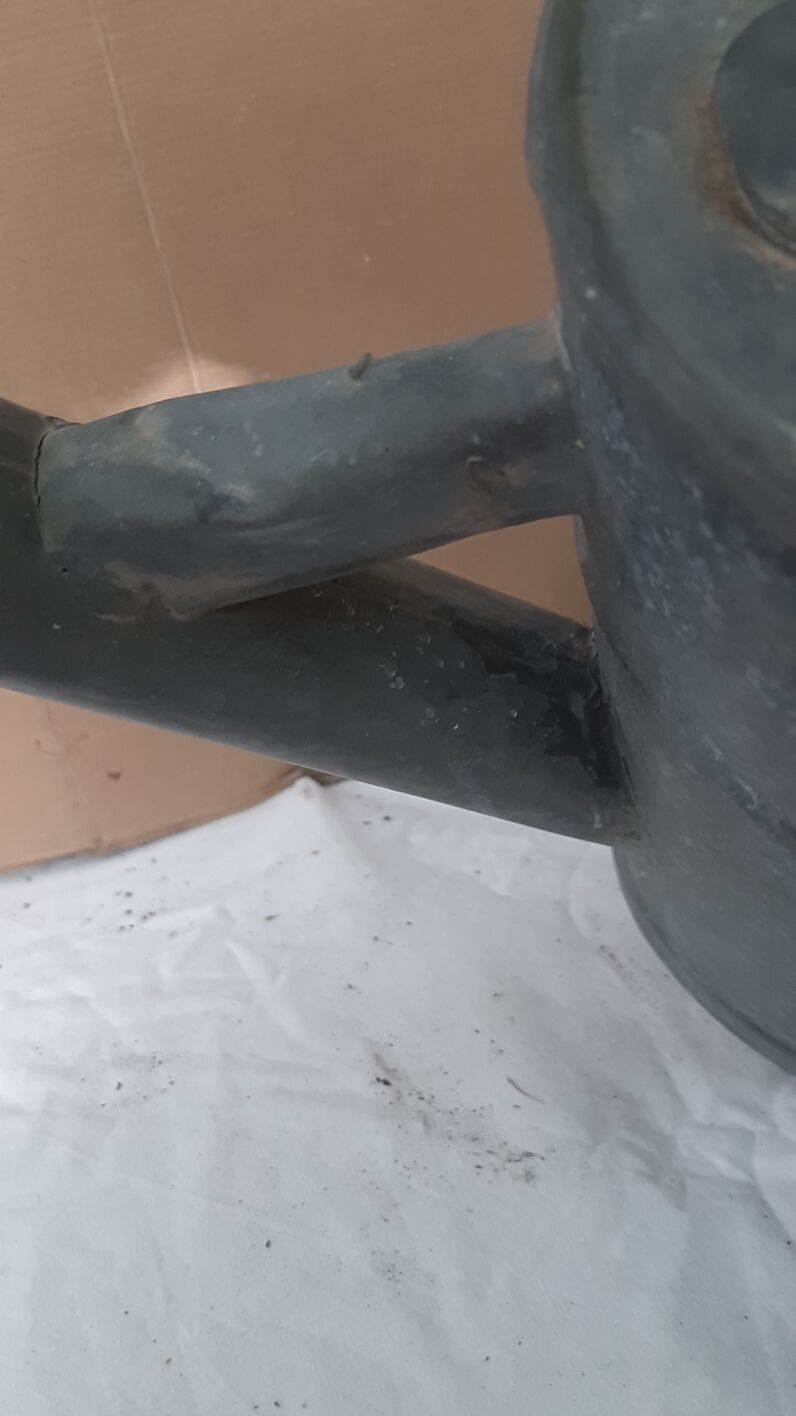 Zinc watering can