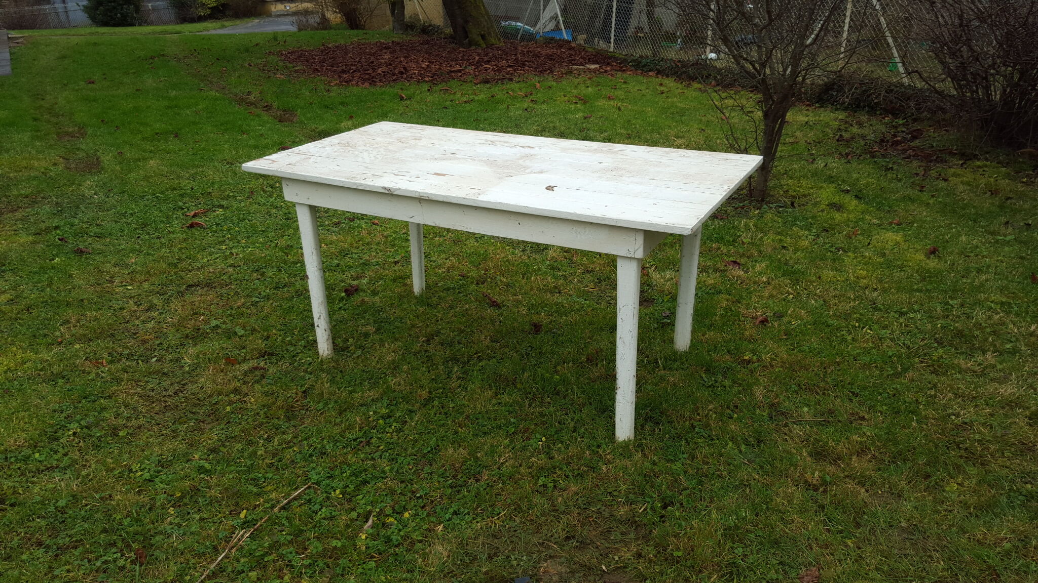 White wood loom table