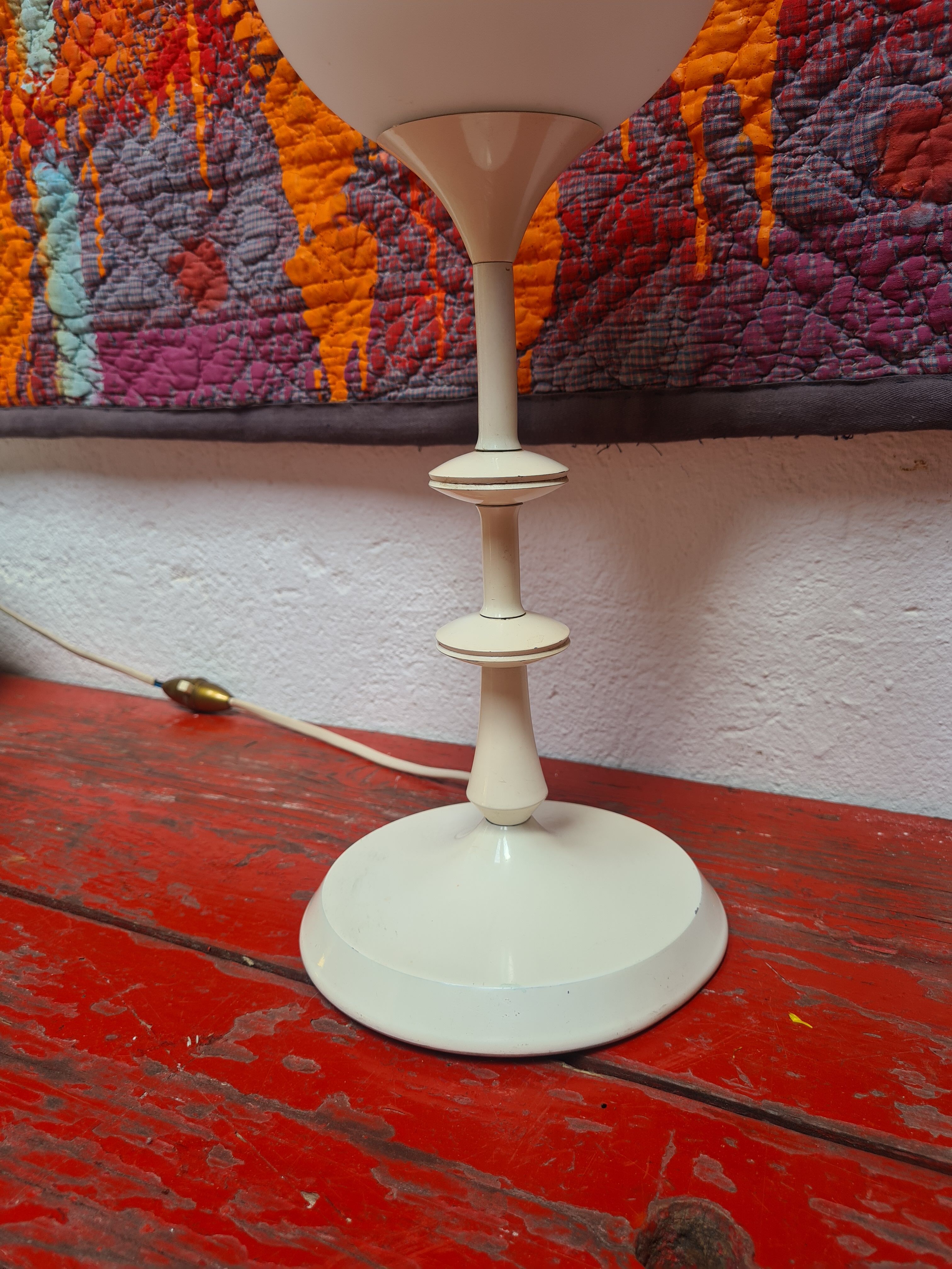 Lamp in metal and opaline satin of e.r vele edition temde 70s