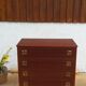 Commode vintage années 70, pieds fuseaux