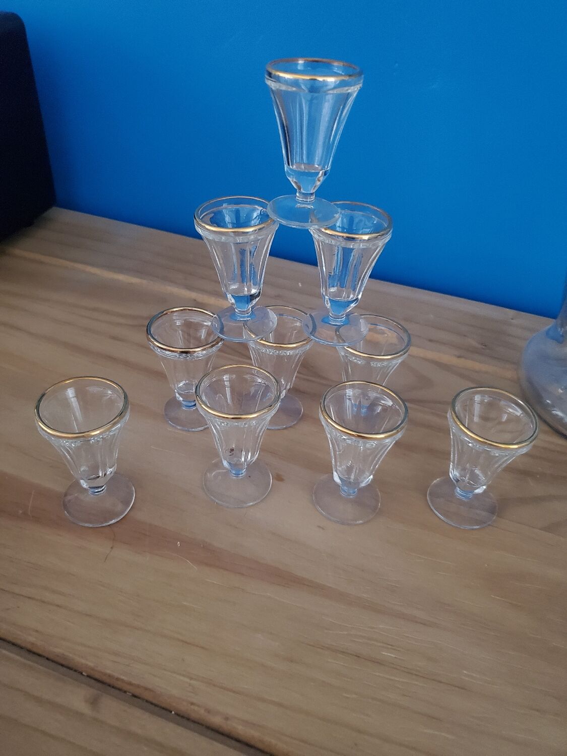 Lot 10 shot glasses