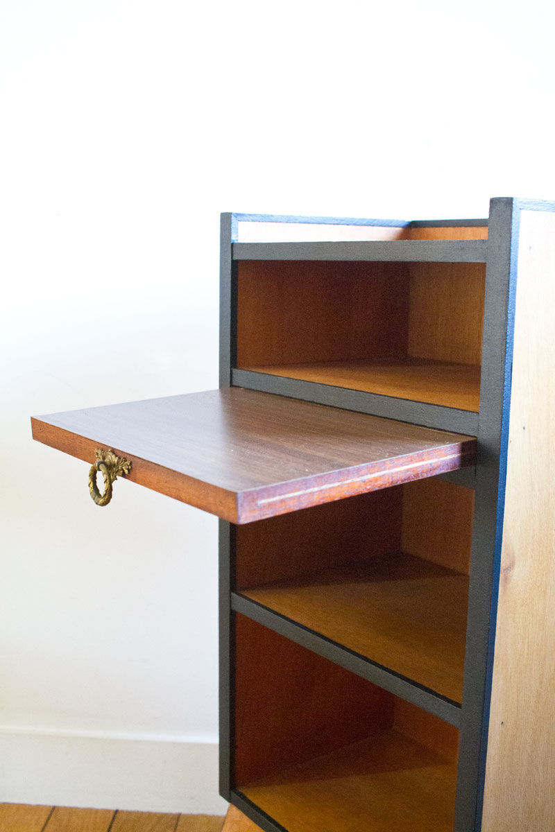 Bedside feet compass