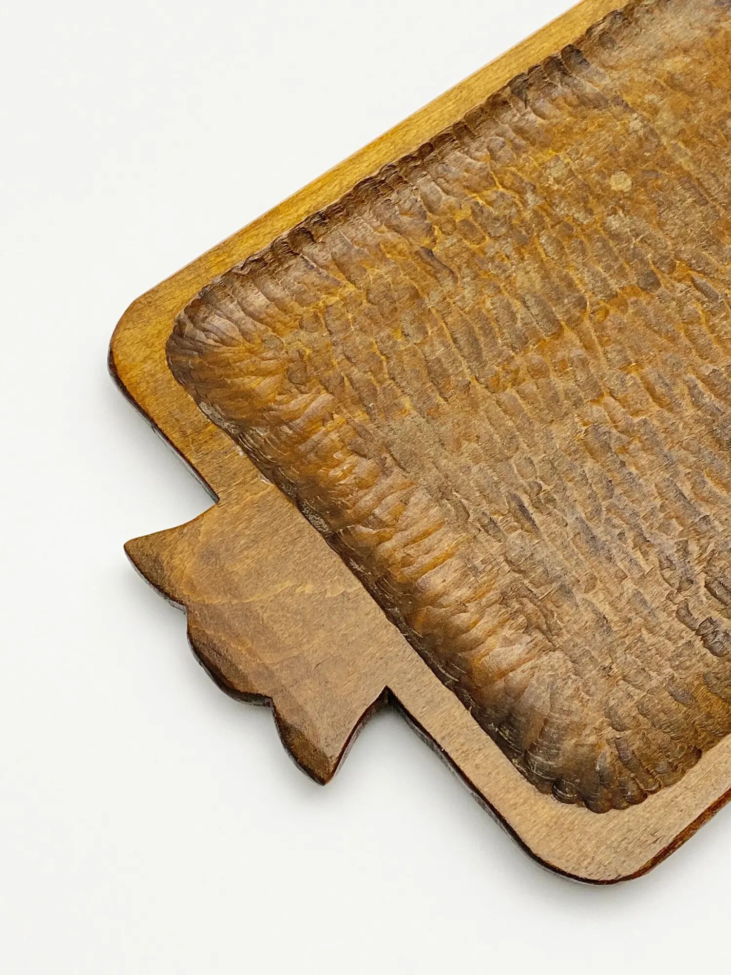 Carved wooden plateau