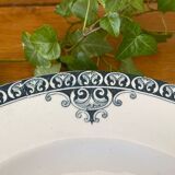 Antique dish for mignardises in Saint-Amand earthenware (Nord)