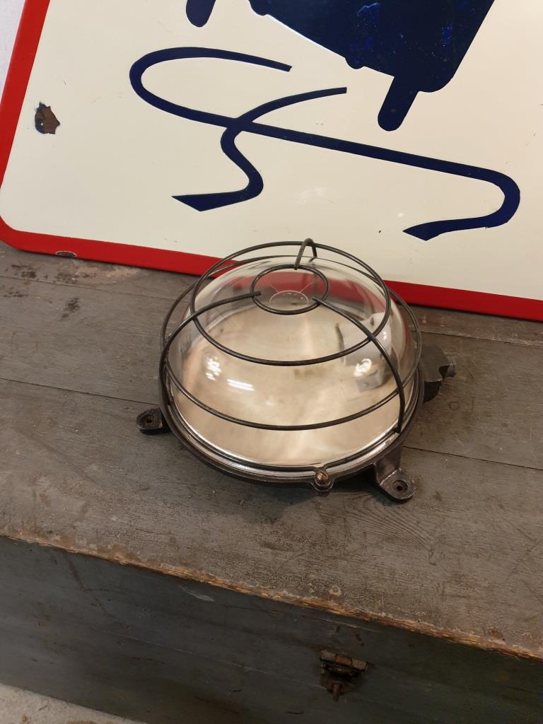 MAPELEC industrial window Wall lamp