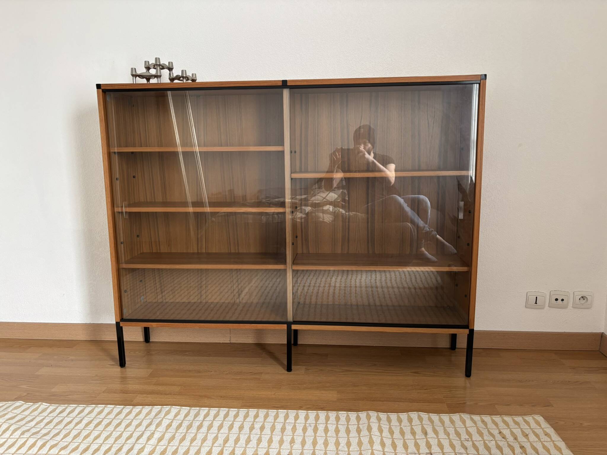 ARP MINVIELLE display case
