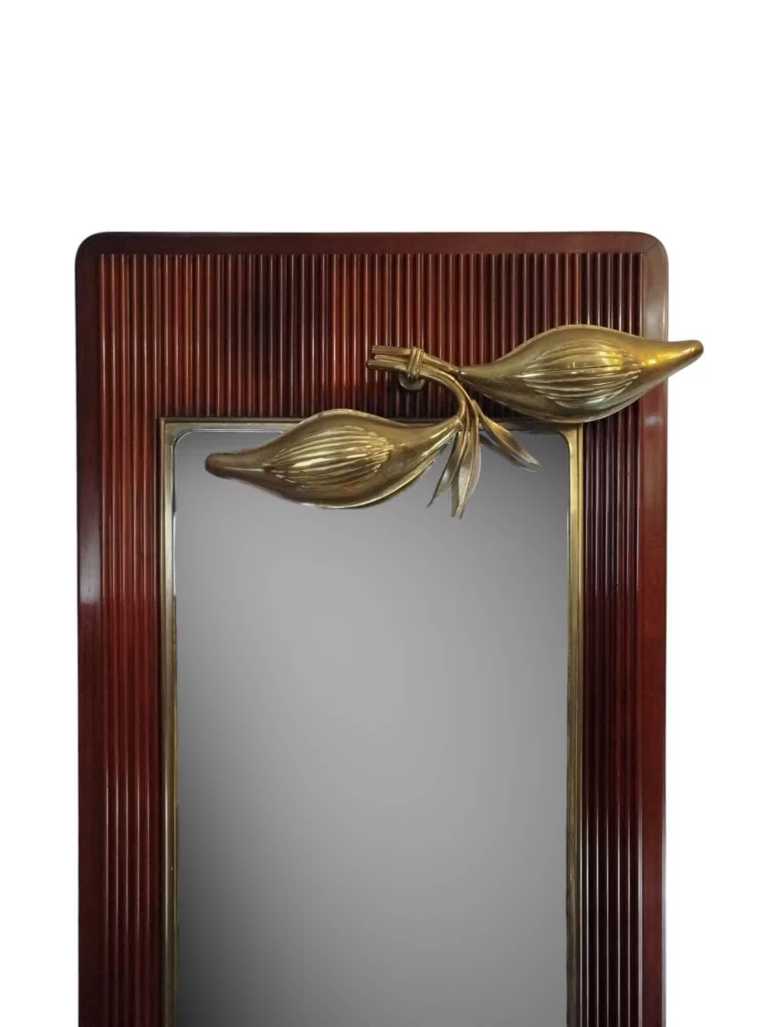 Floor mirror with fluted wood and brass lamp, Buffa/Borsani style.