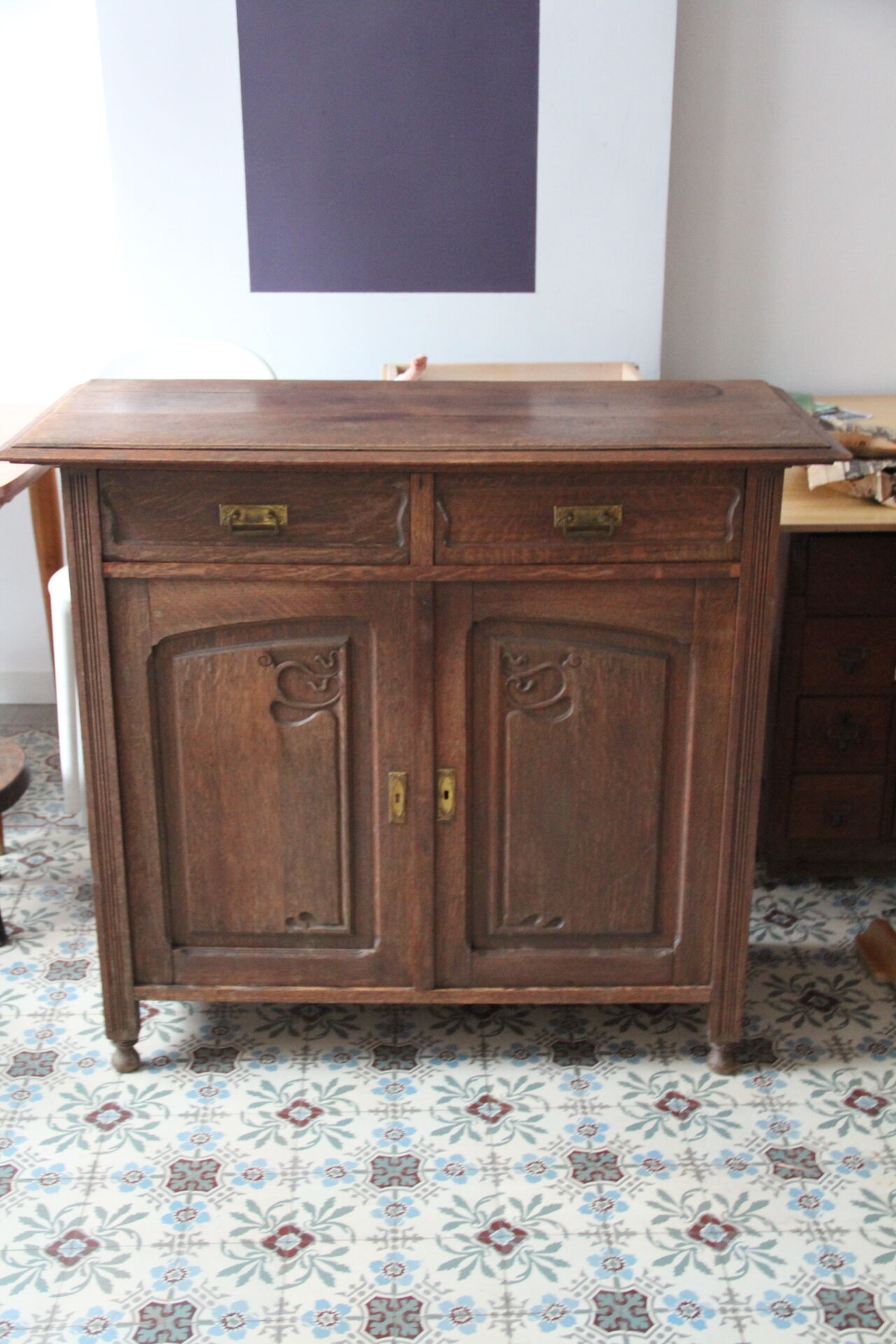 Meuble en chêne art-nouveau