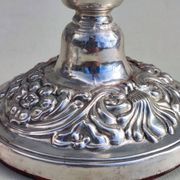 Bougeoirs en métal argenté