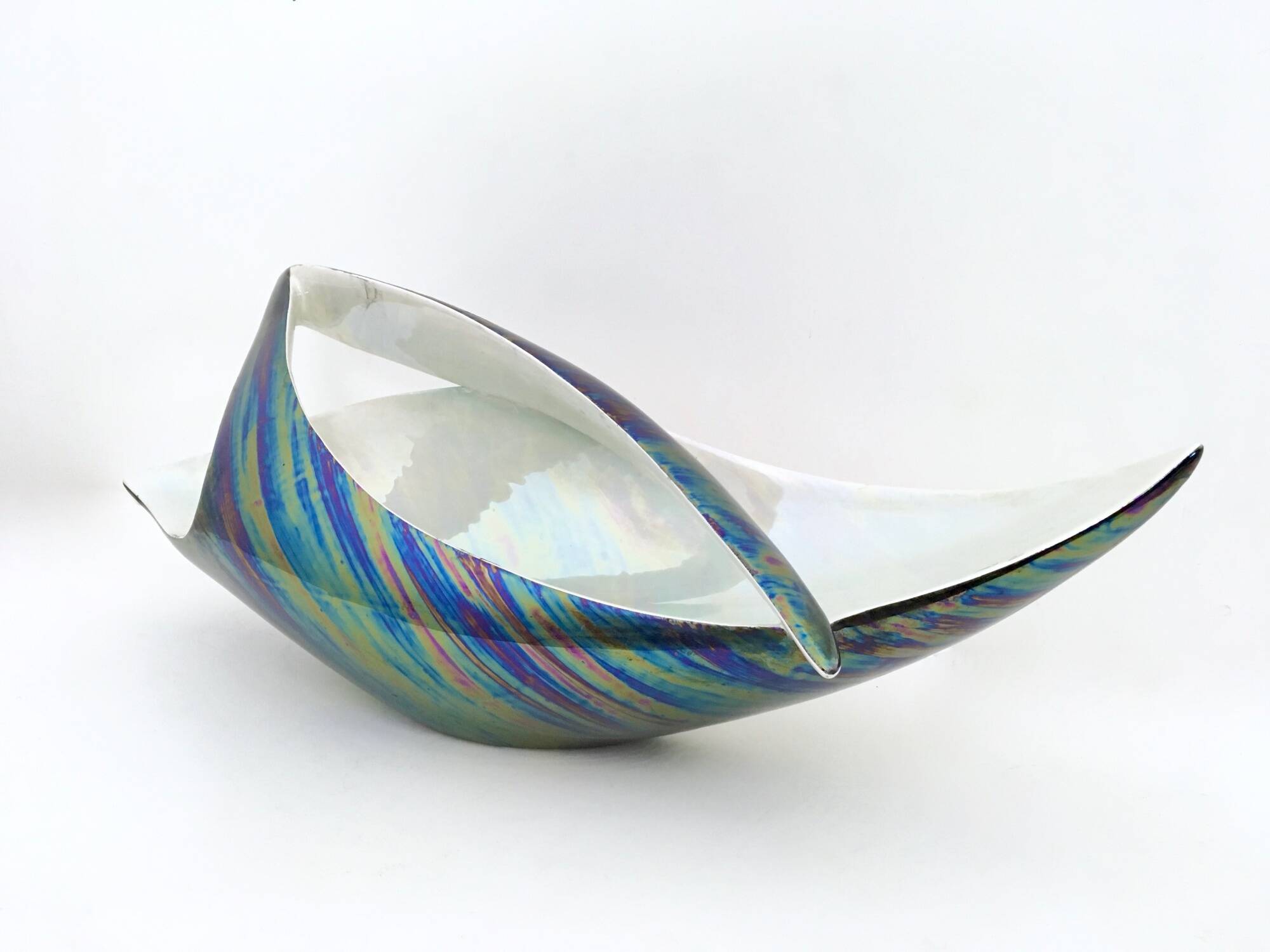 Vintage White and Iridescent Ceramic Bowl or Centerpiece N 6768 by Lusso
