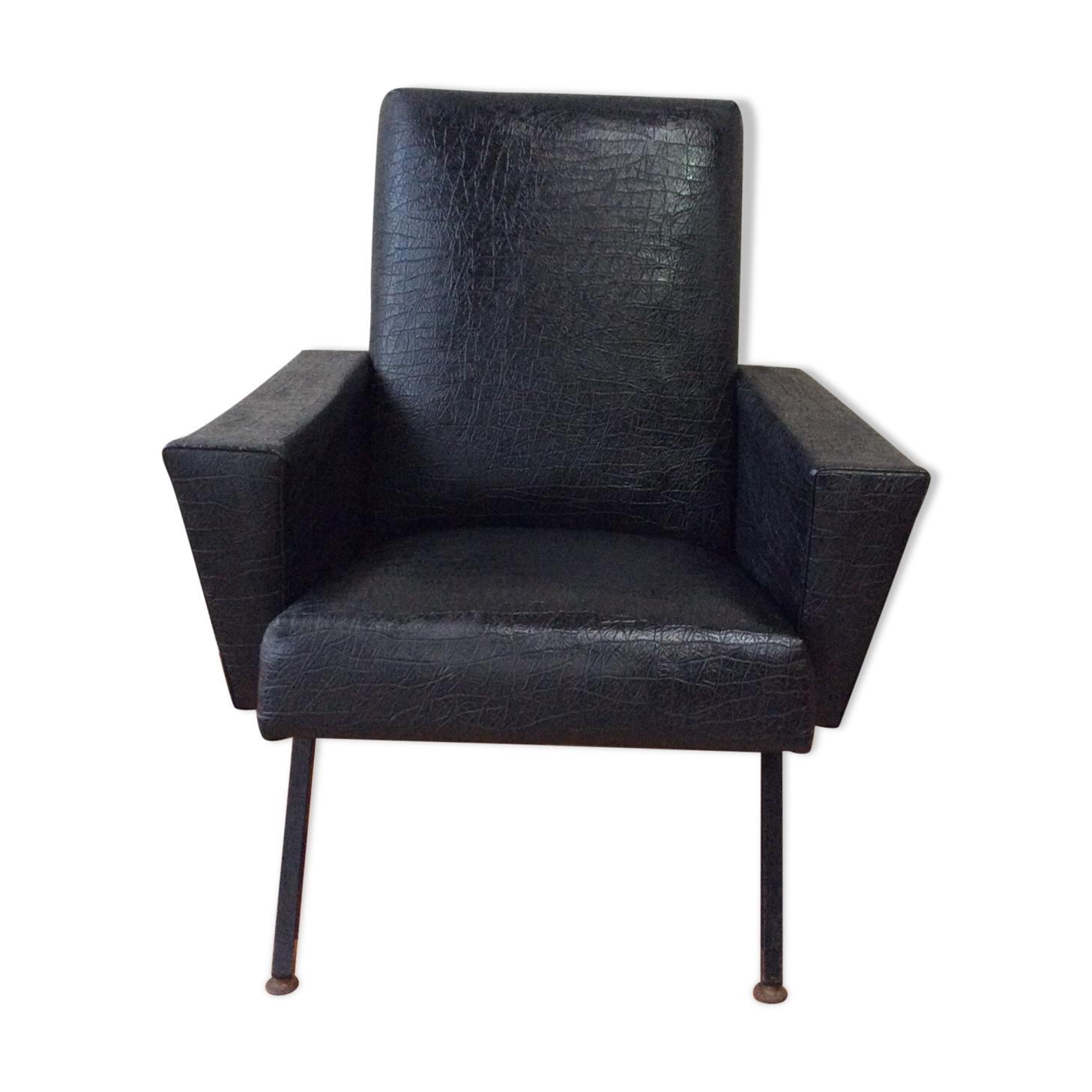 Fauteuil en Skaï noir vintage 50/60