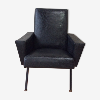 Fauteuil en Skaï noir vintage 50/60