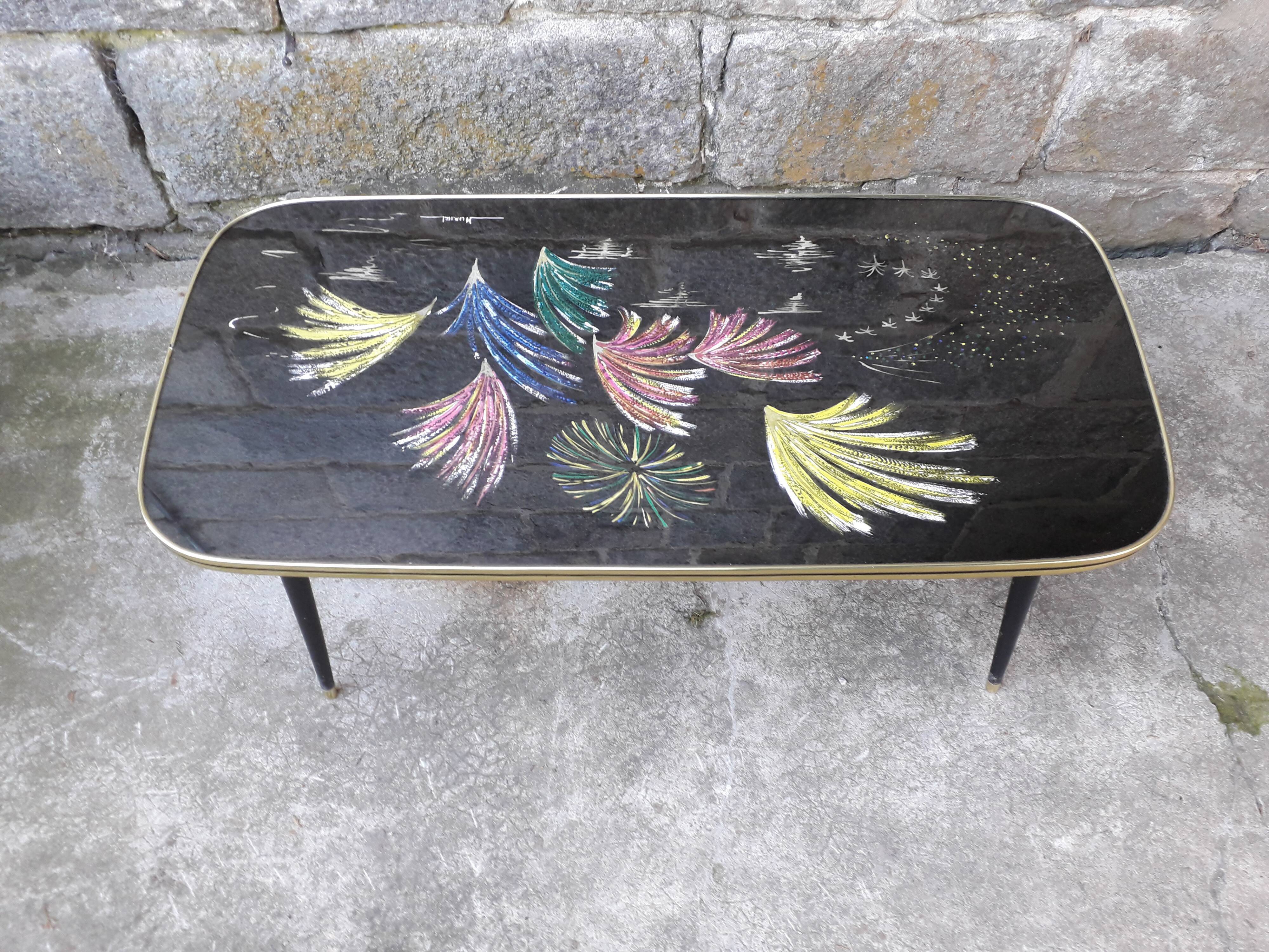 Vintage coffee table spindle legs