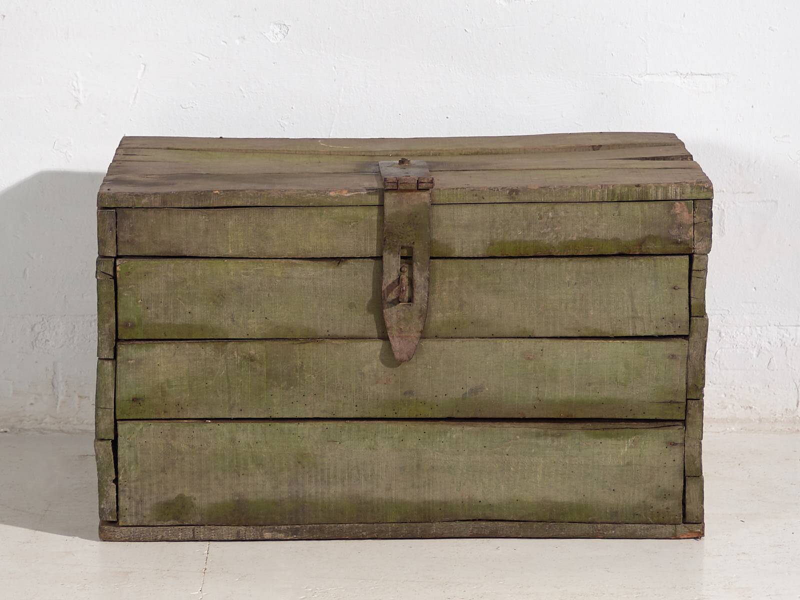 Antique green primitive style chest (circa 1920) #21